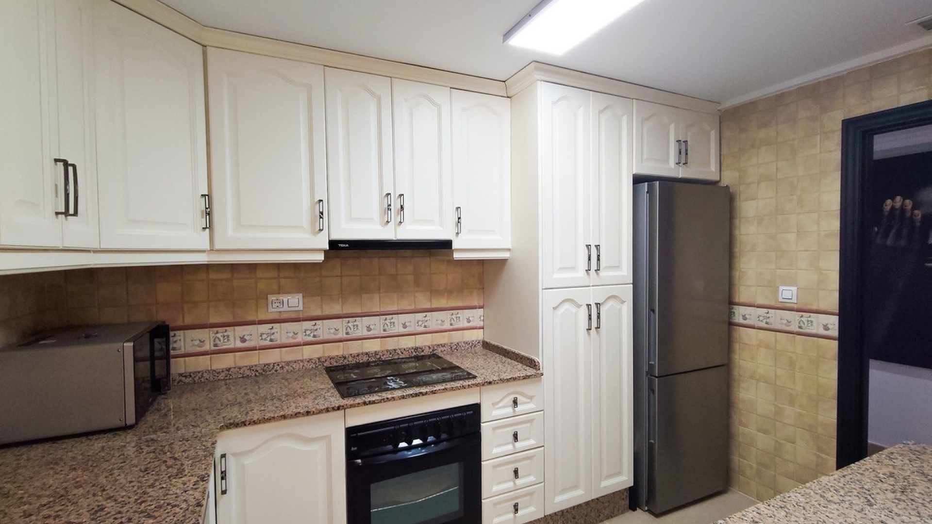 Resale - Apartment - Torrevieja - Torrevieja Centro