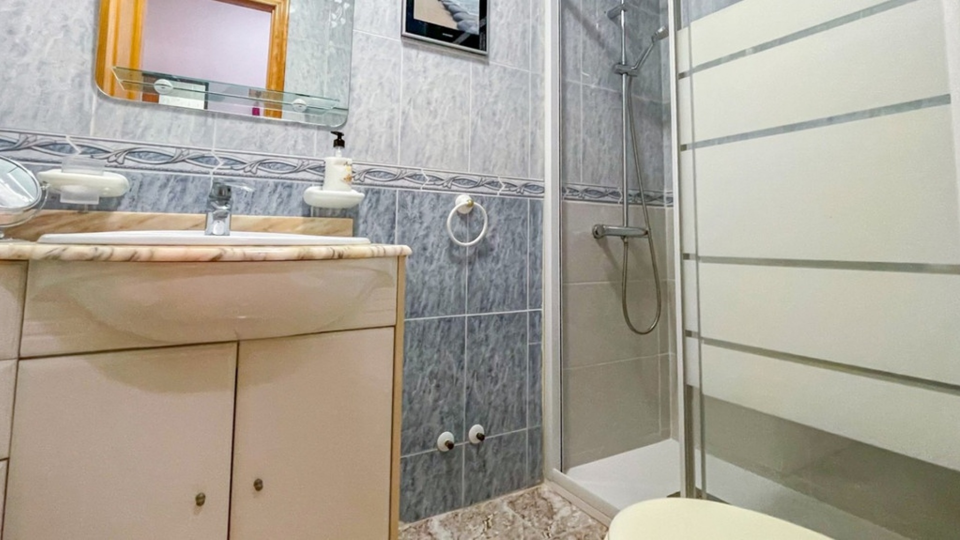 Resale - Apartment - Torrevieja - Torrevieja Centro