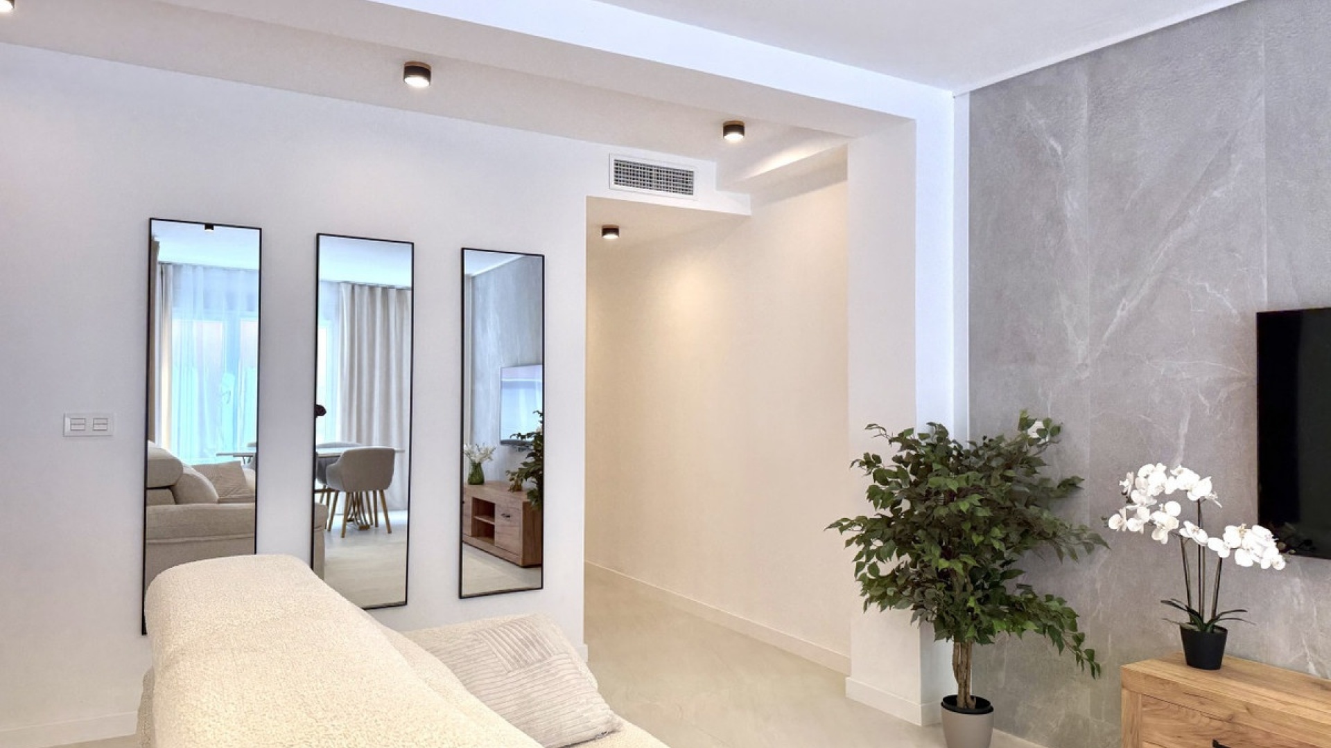 Resale - Apartment - Torrevieja - Torrevieja Centro