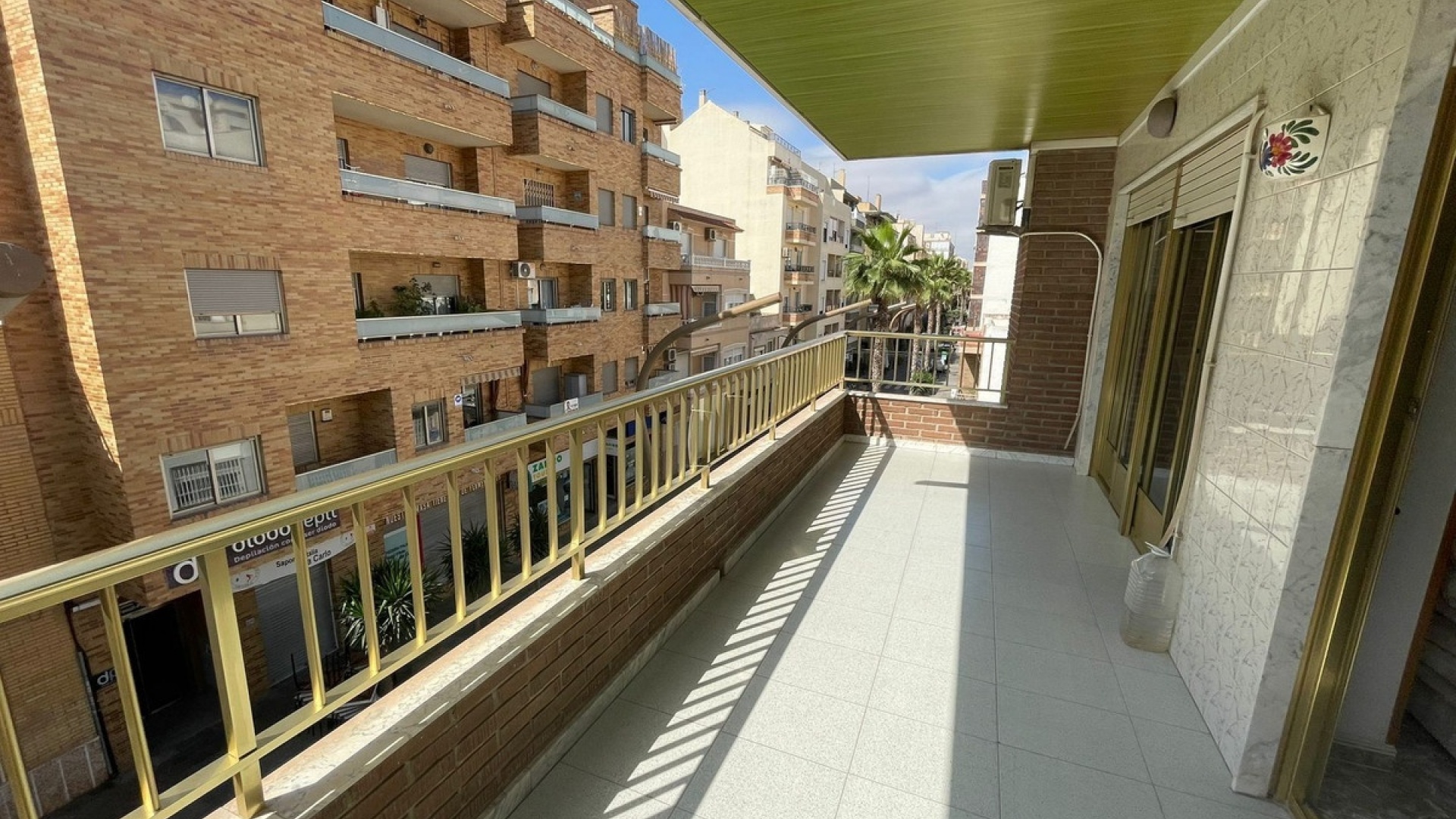 Resale - Apartment - Torrevieja - Torrevieja Centro