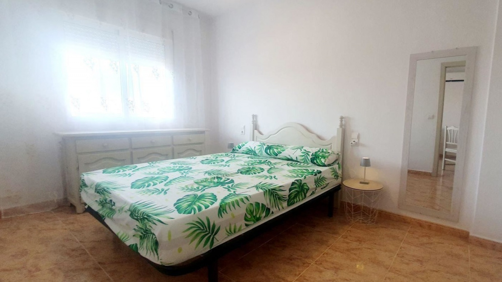 Resale - Apartment - Torrevieja - Torrevieja Centro