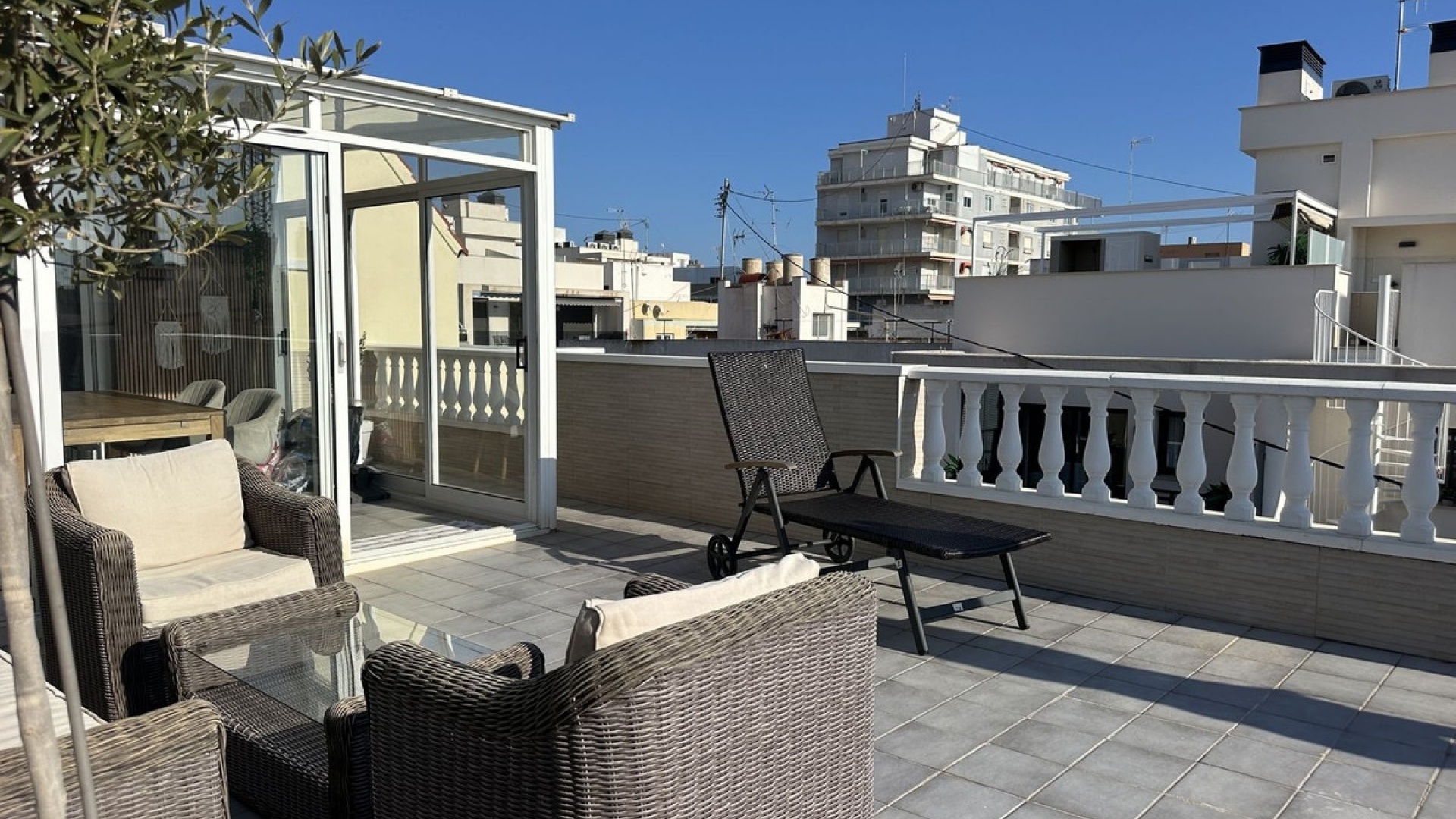 Resale - Apartment - Torrevieja - Torrevieja Centro