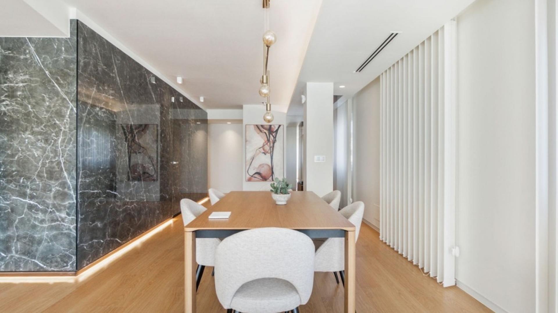 Resale - Apartment - Torrevieja - Torrevieja Centro