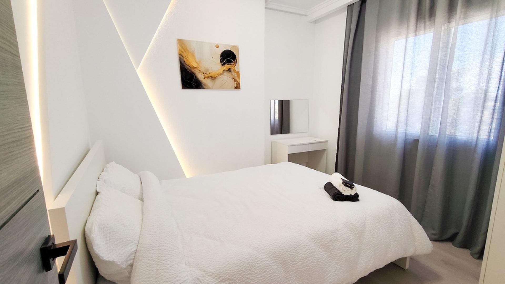 Resale - Apartment - Torrevieja - Torrevieja Centro
