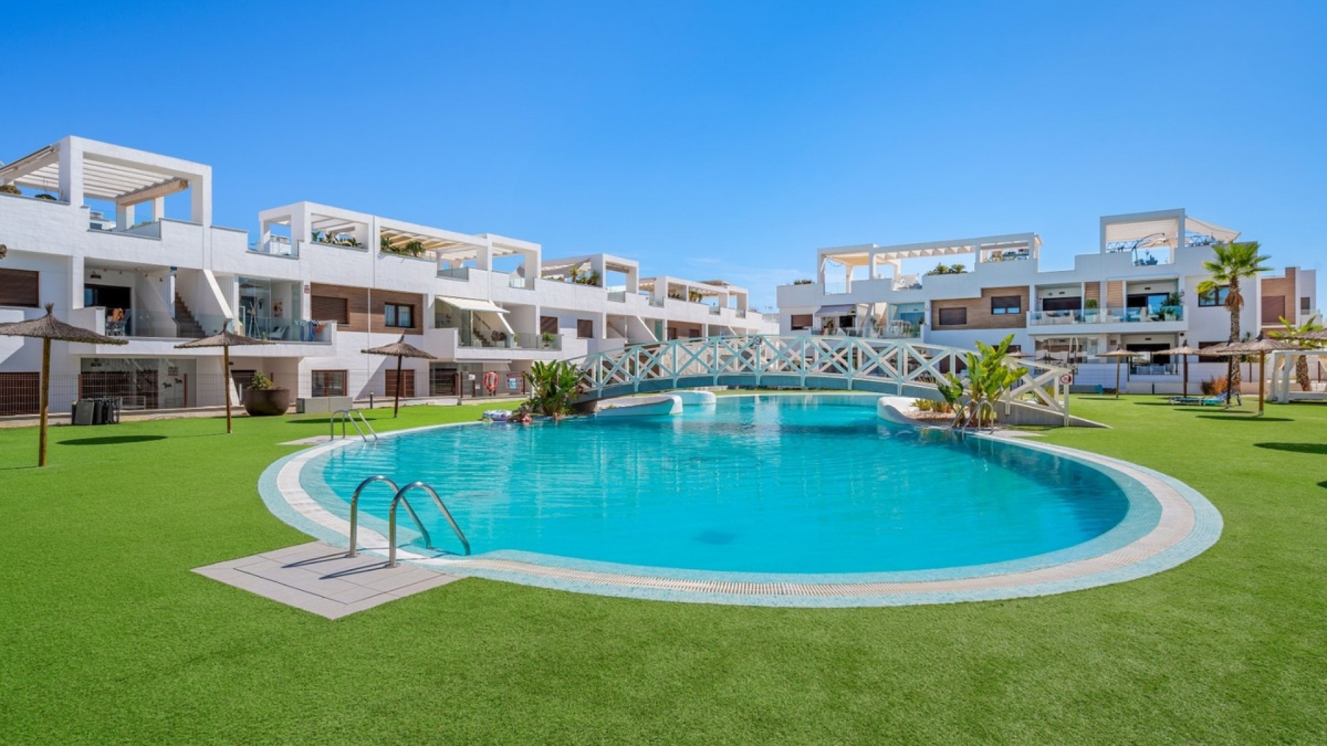 Resale - Apartment - Torrevieja - Torrevieja Centro