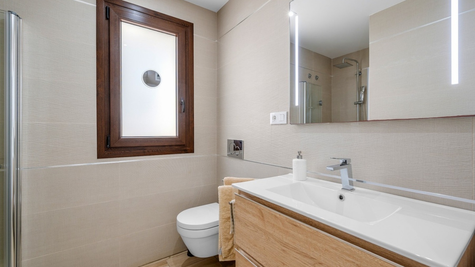 Resale - Apartment - Torrevieja - Torrevieja Centro