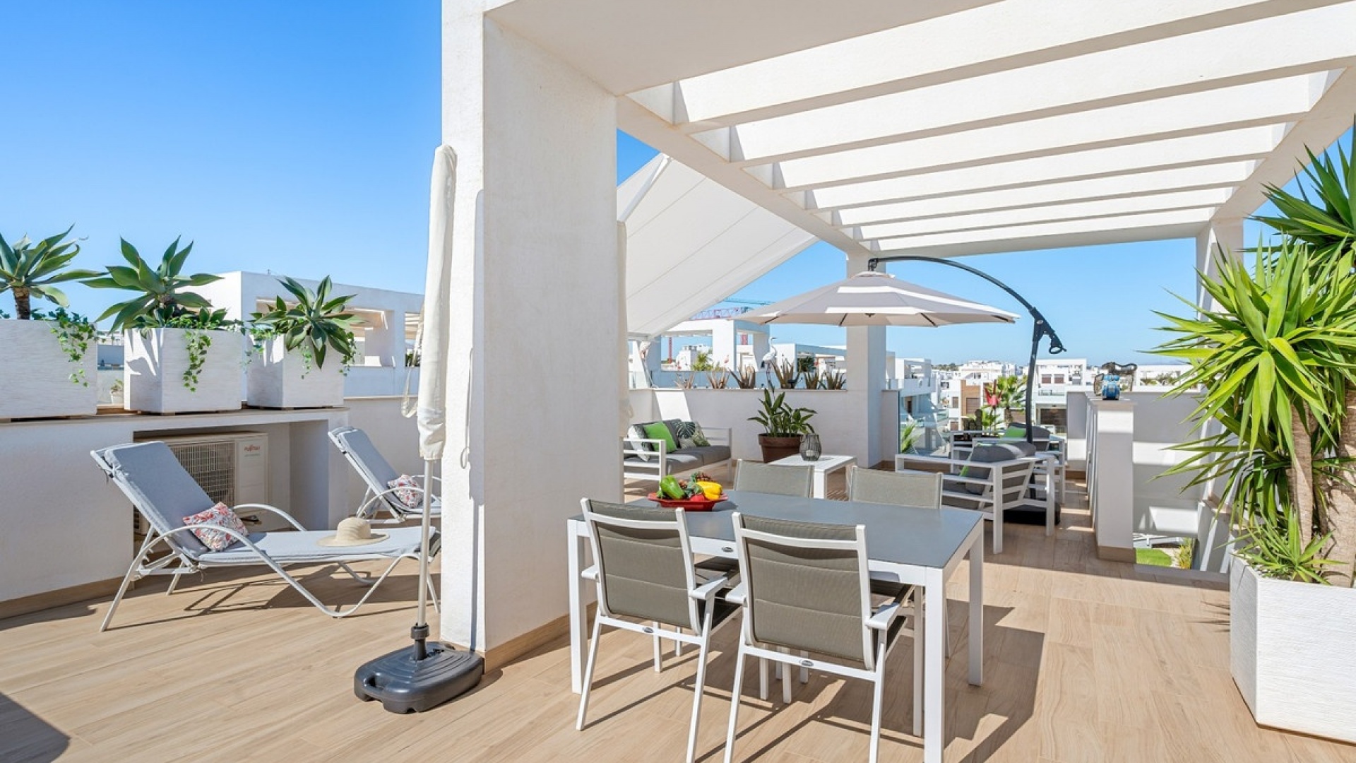 Resale - Apartment - Torrevieja - Torrevieja Centro
