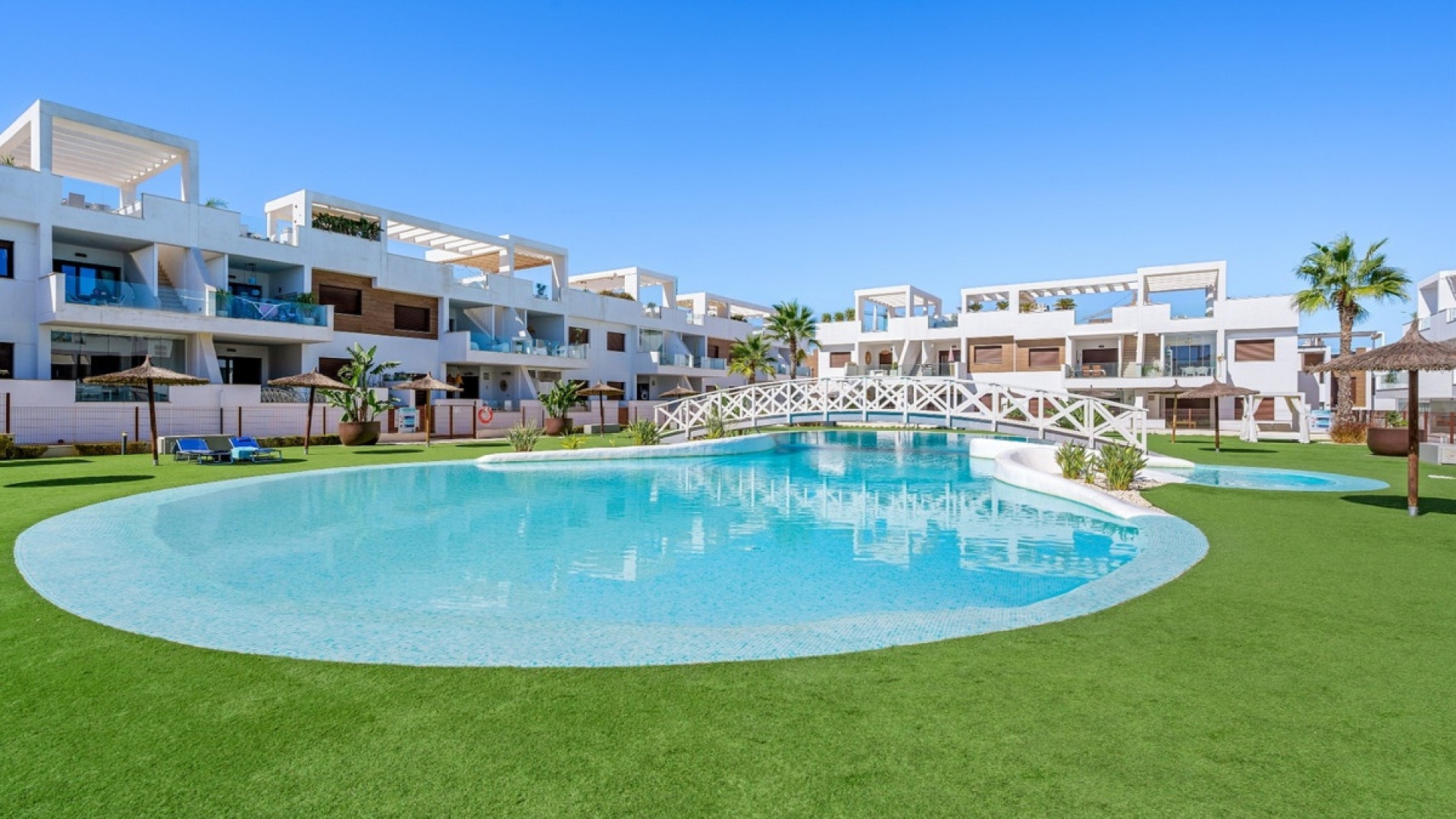 Resale - Apartment - Torrevieja - Torrevieja Centro