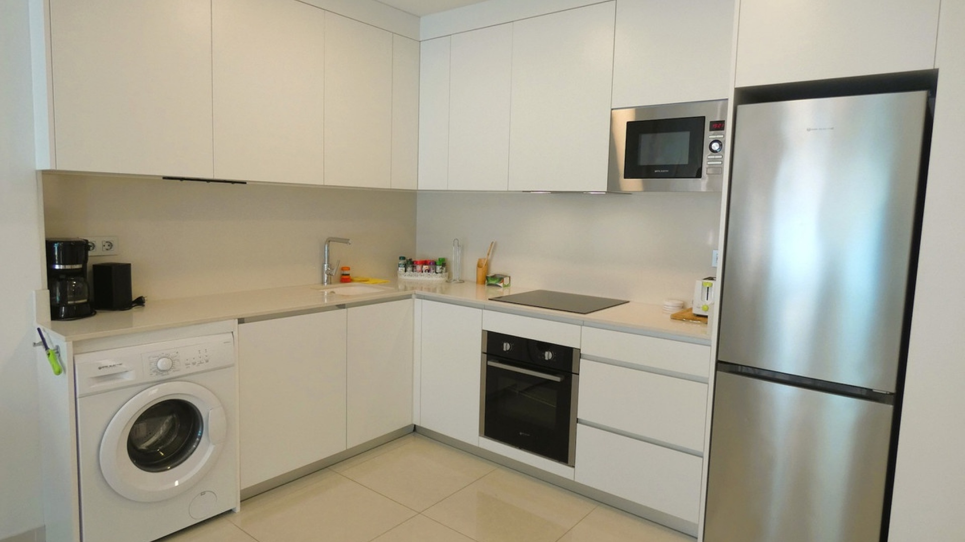 Resale - Apartment - Torrevieja - Torrevieja Centro