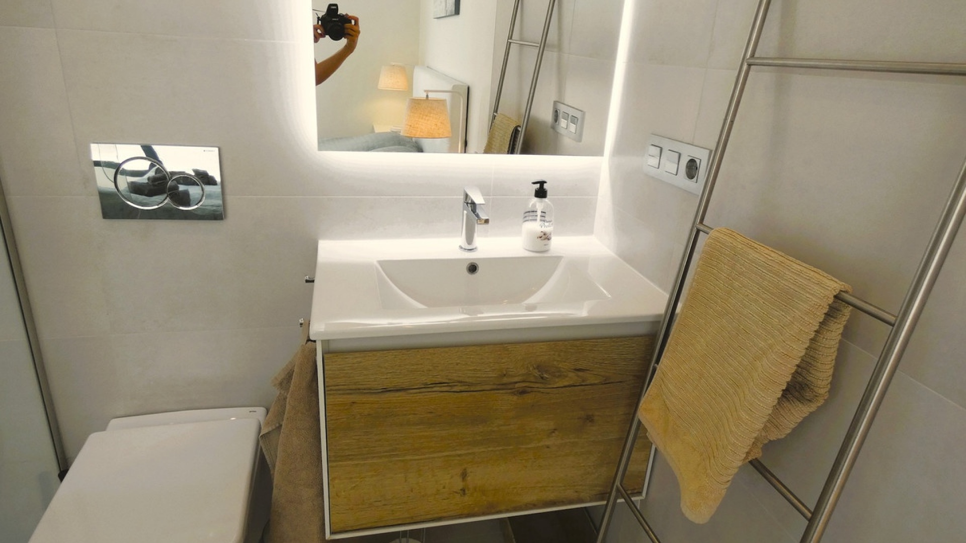 Resale - Apartment - Torrevieja - Torrevieja Centro