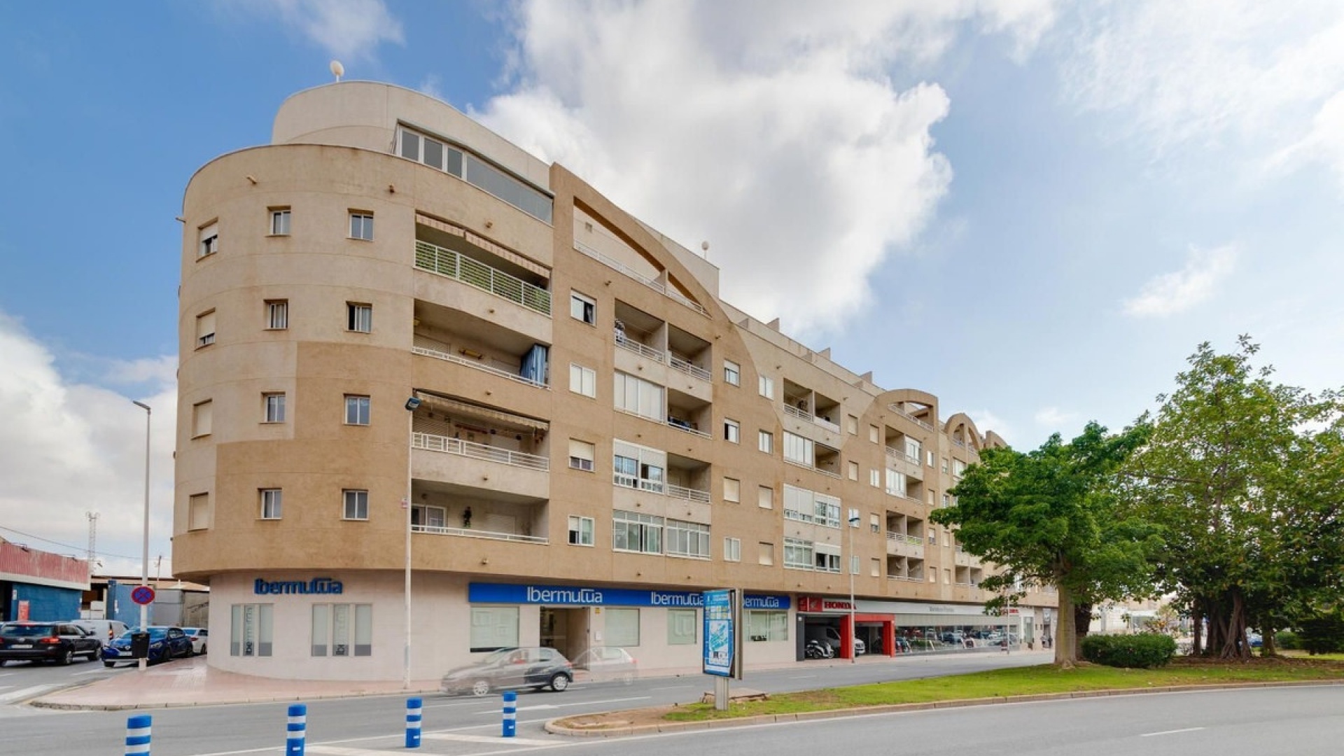 Resale - Apartment - Torrevieja - Torrevieja Centro