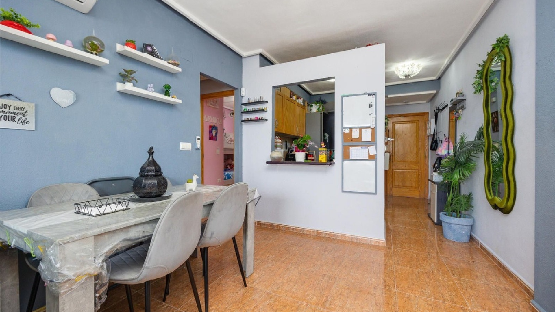 Resale - Apartment - Torrevieja - Torrevieja Centro