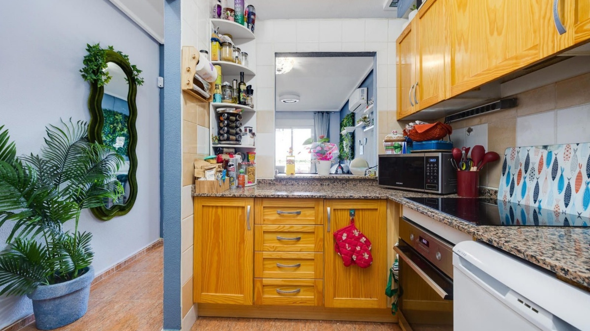 Resale - Apartment - Torrevieja - Torrevieja Centro