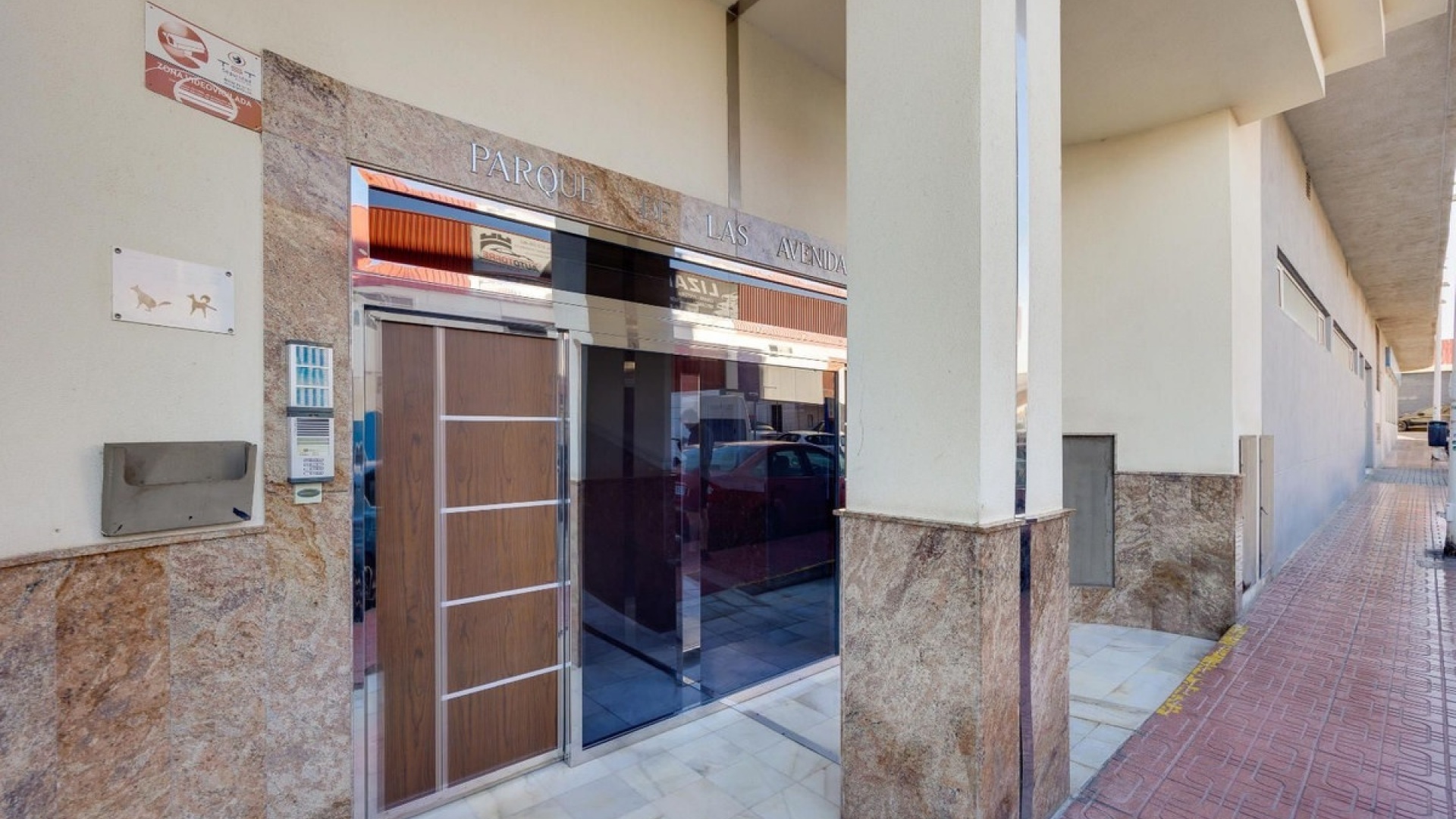Resale - Apartment - Torrevieja - Torrevieja Centro
