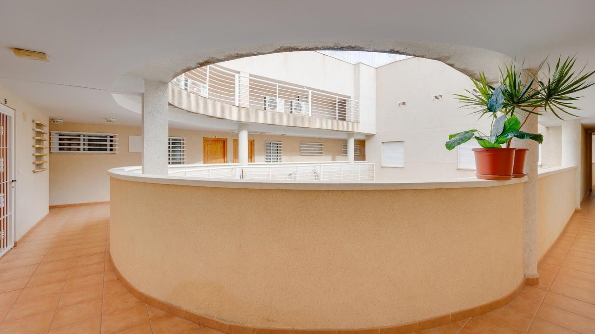 Resale - Apartment - Torrevieja - Torrevieja Centro