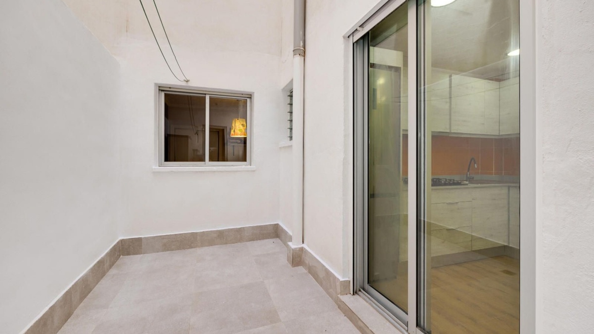 Resale - Apartment - Torrevieja - Torrevieja Centro