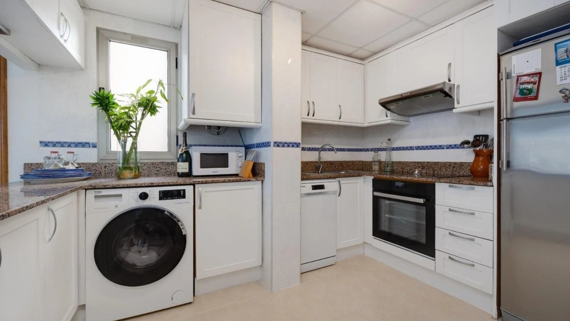 Resale - Apartment - Torrevieja - Torrevieja Centro