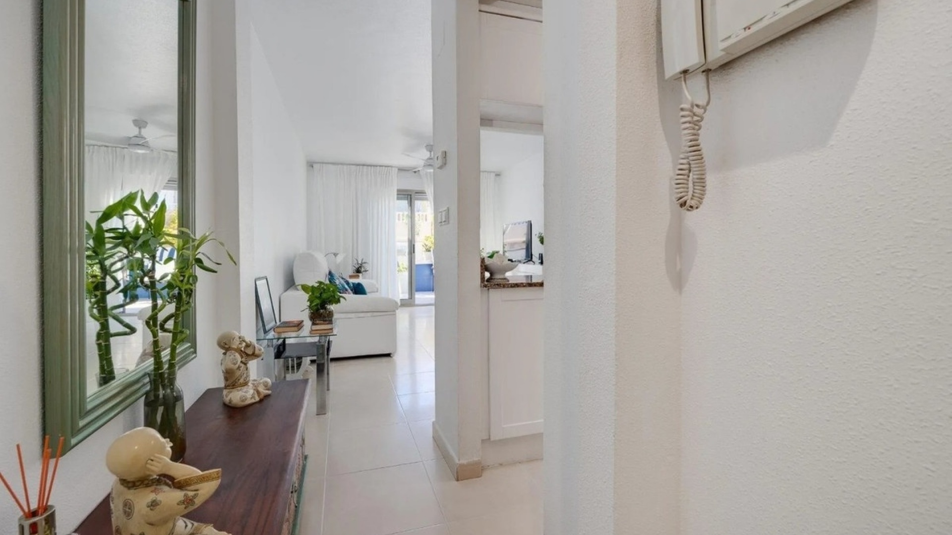 Resale - Apartment - Torrevieja - Torrevieja Centro
