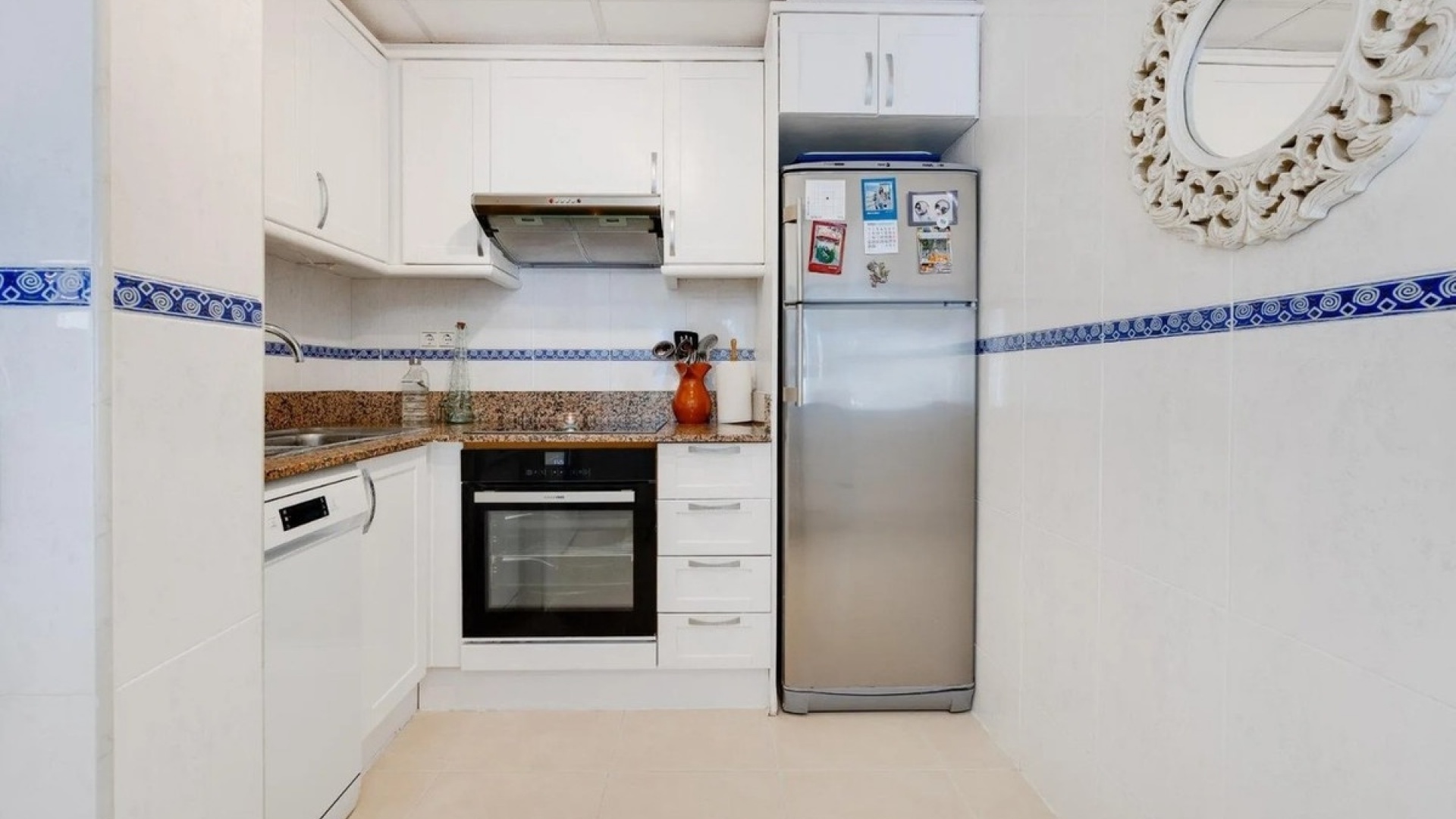 Resale - Apartment - Torrevieja - Torrevieja Centro