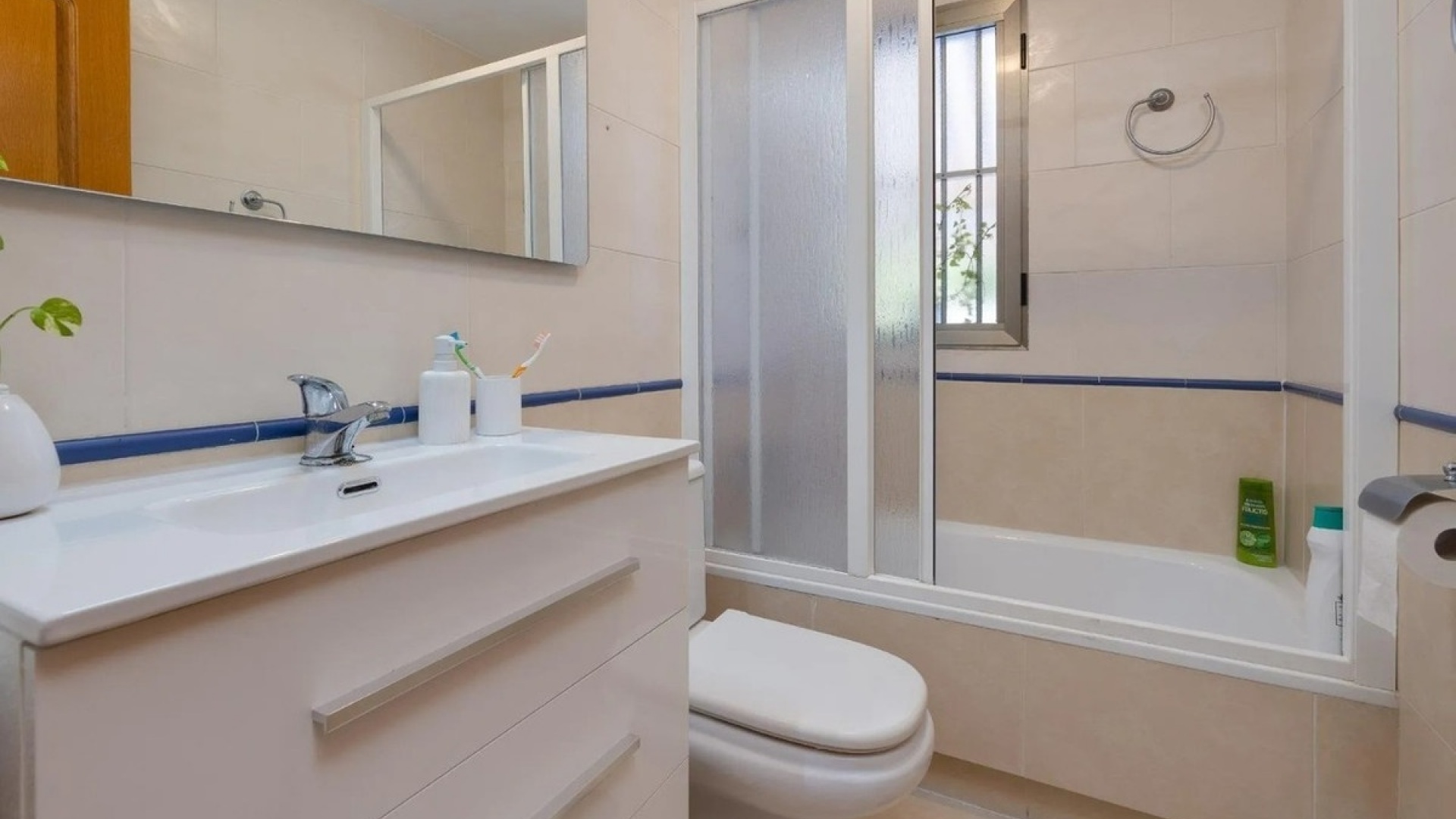 Resale - Apartment - Torrevieja - Torrevieja Centro