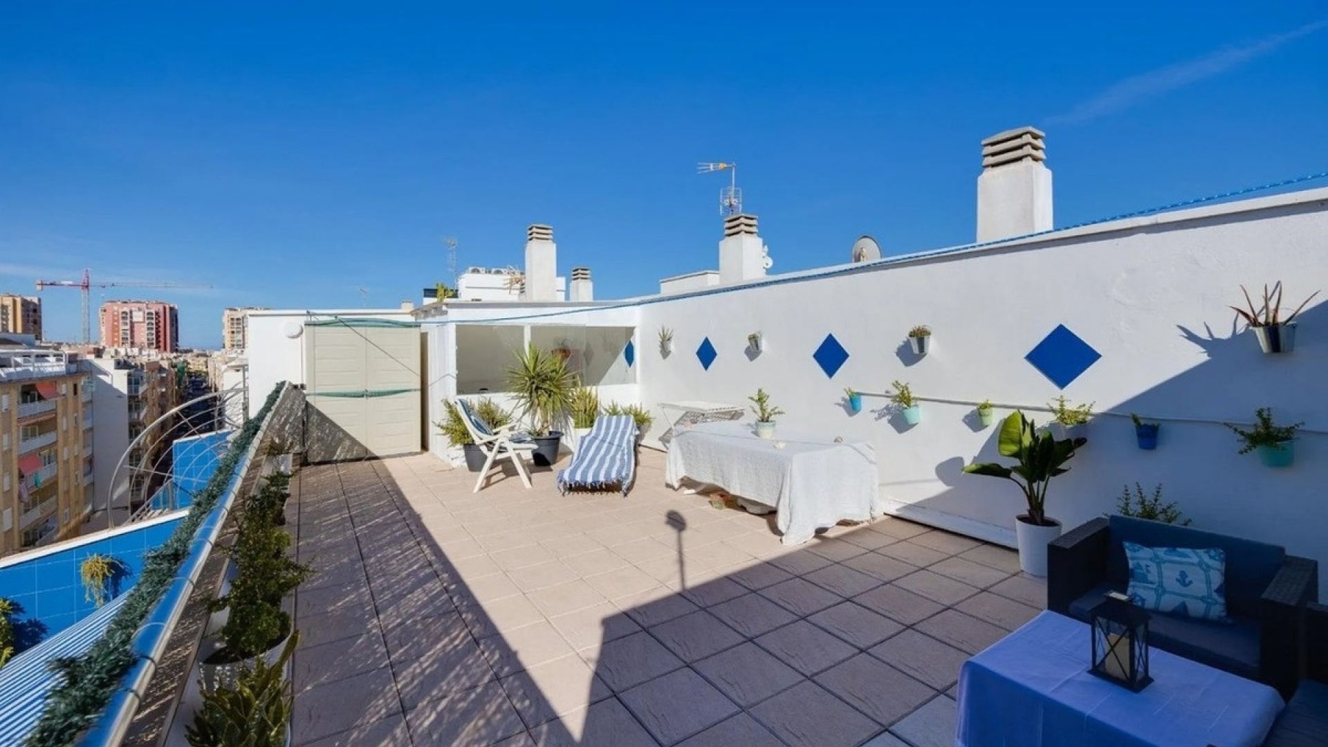 Resale - Apartment - Torrevieja - Torrevieja Centro