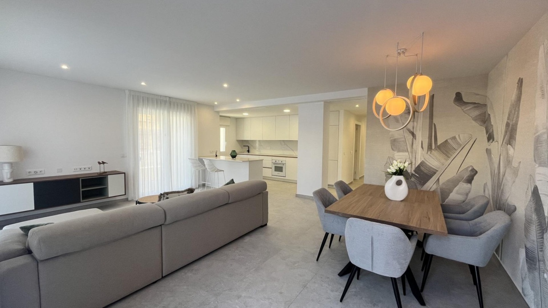 Resale - Apartment - Torrevieja - Torrevieja Centro