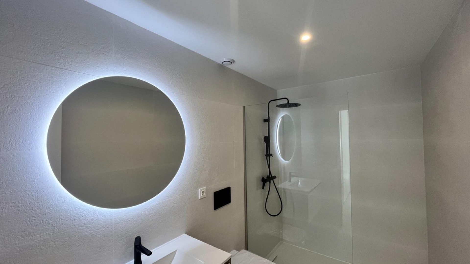 Resale - Apartment - Torrevieja - Torrevieja Centro
