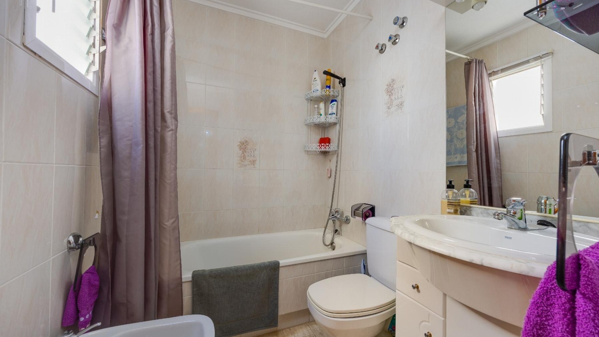 Resale - Apartment - Torrevieja - Torrevieja Centro