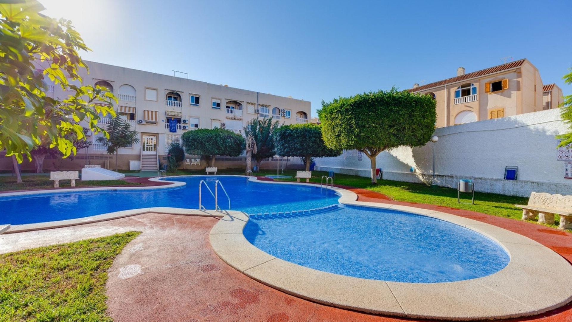Resale - Apartment - Torrevieja - Torrevieja Centro