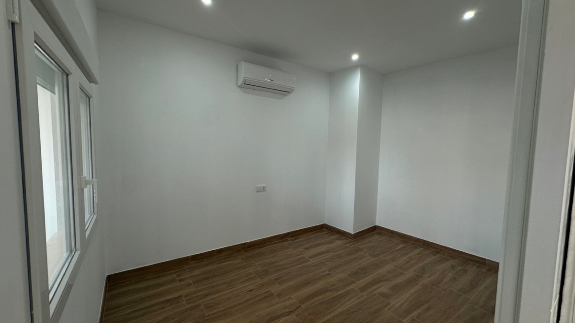 Resale - Apartment - Torrevieja - Torrevieja Centro