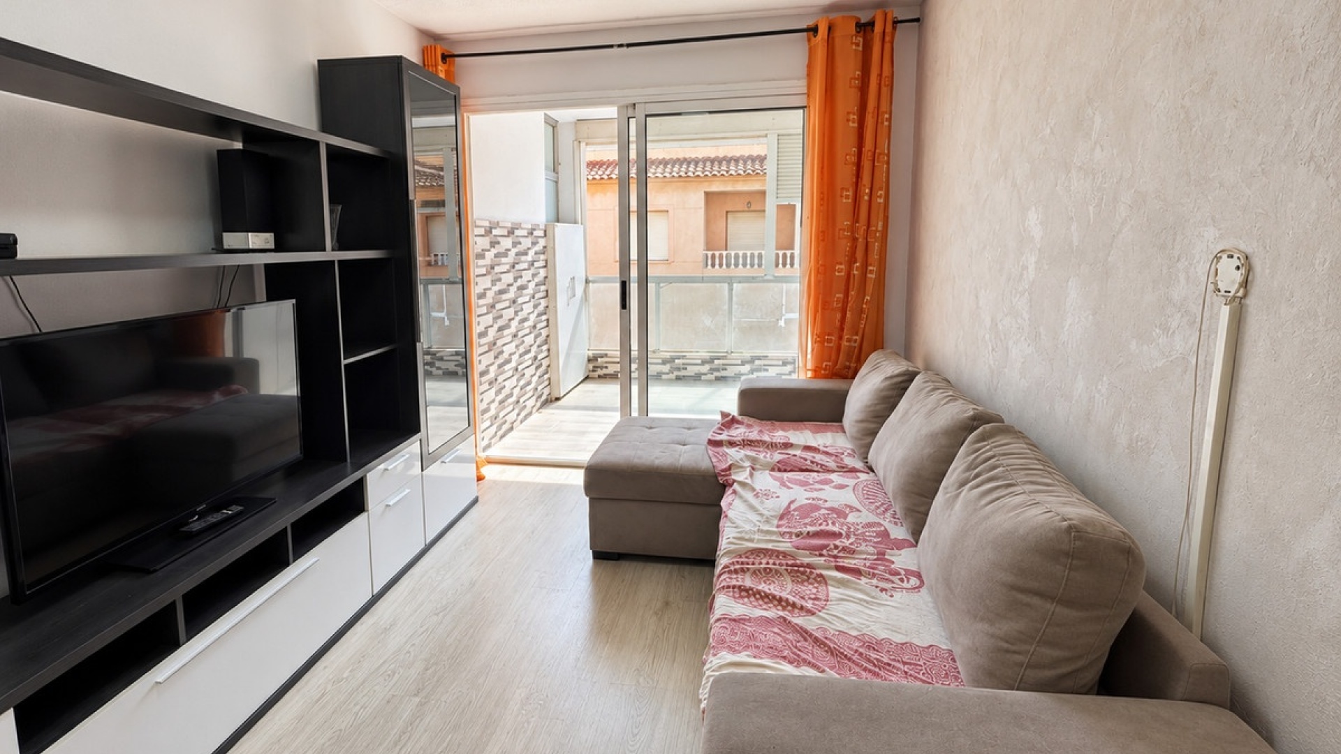 Resale - Apartment - Torrevieja - Torrevieja Centro