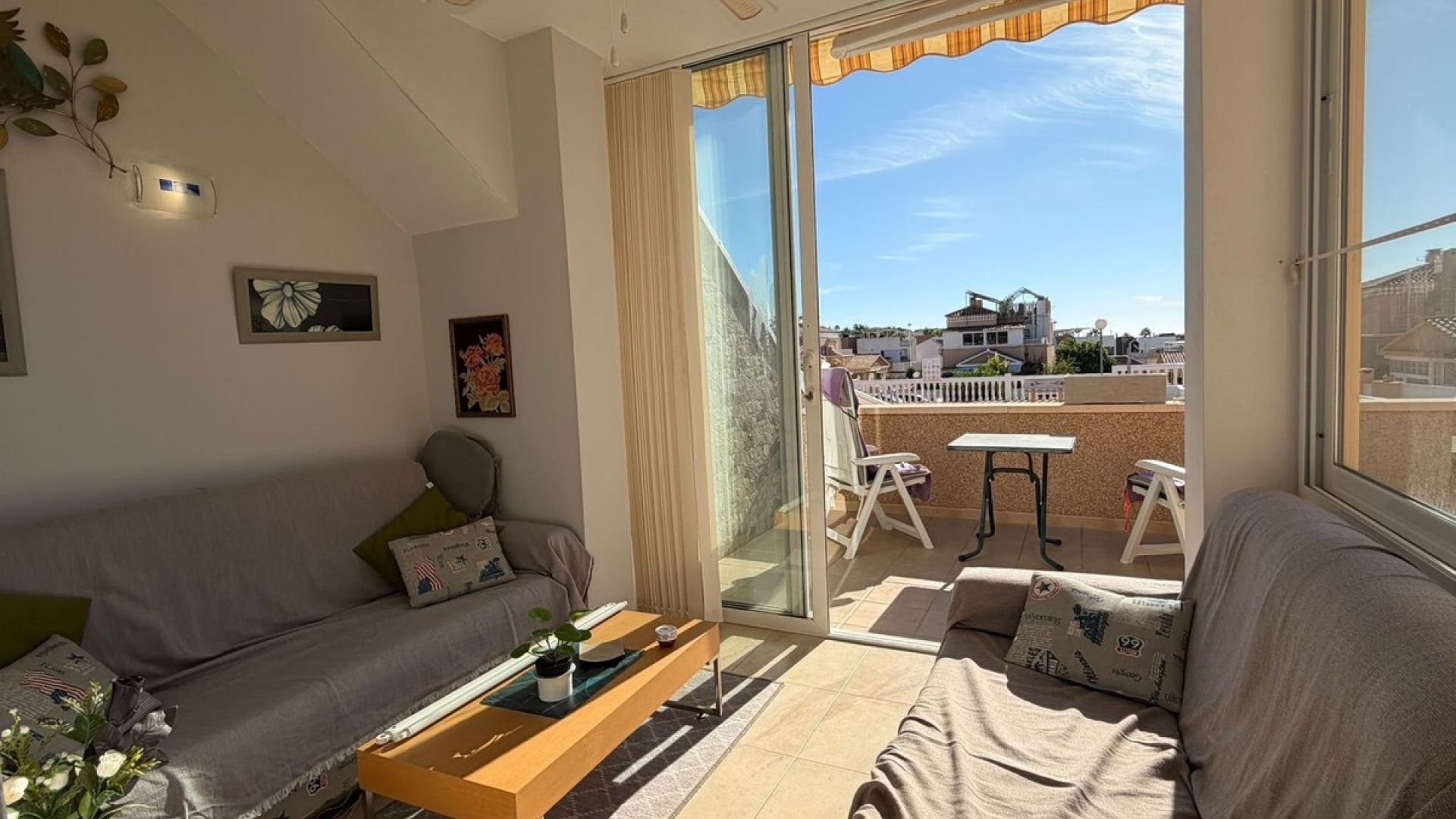 Resale - Apartment - Torrevieja - Torrevieja Centro