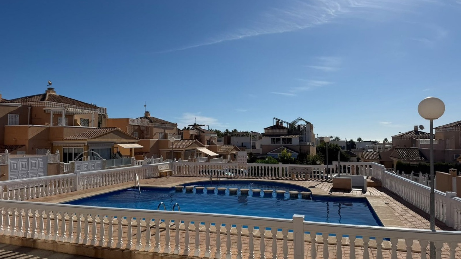 Resale - Apartment - Torrevieja - Torrevieja Centro