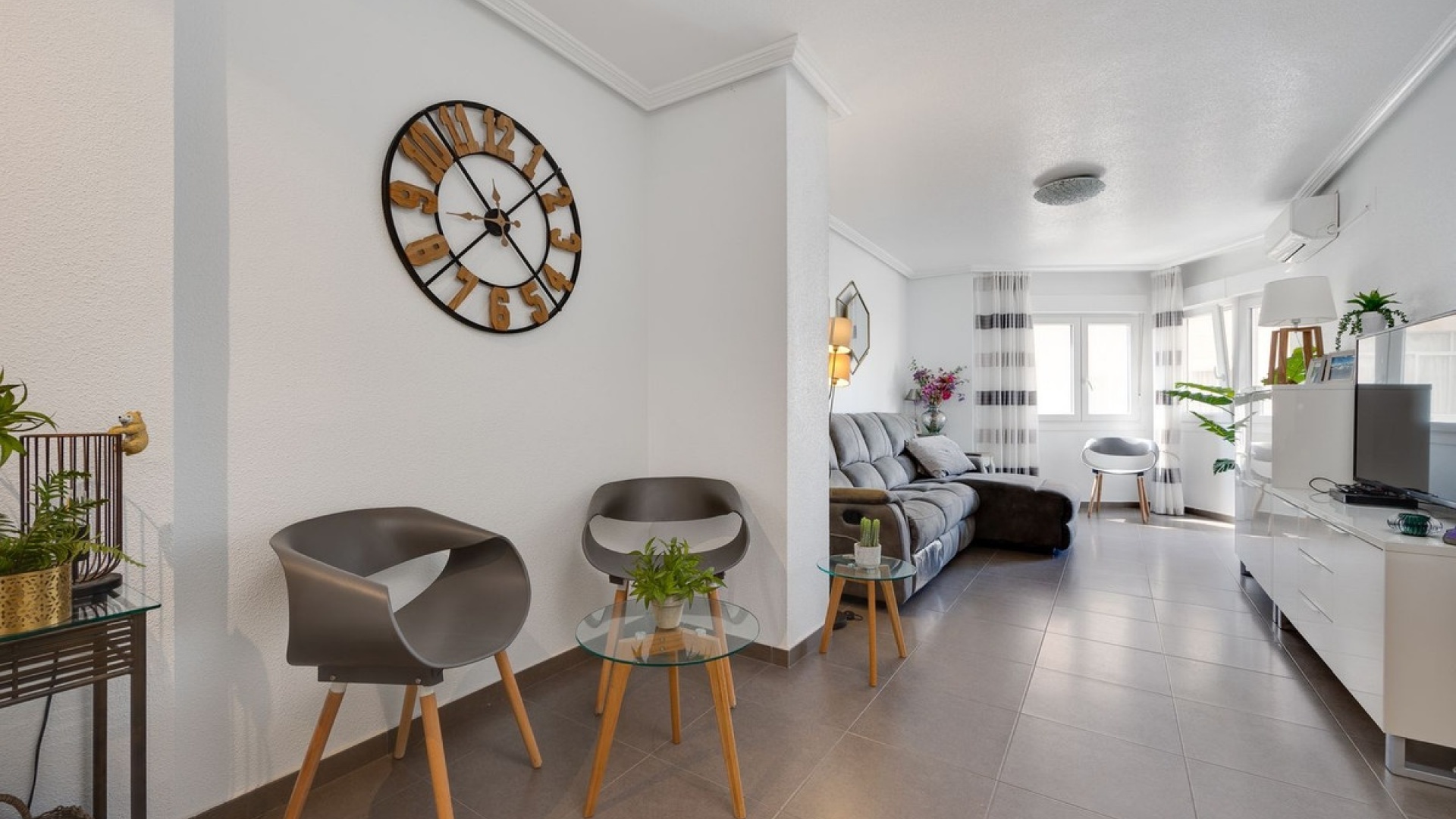 Resale - Apartment - Torrevieja - Torrevieja Centro