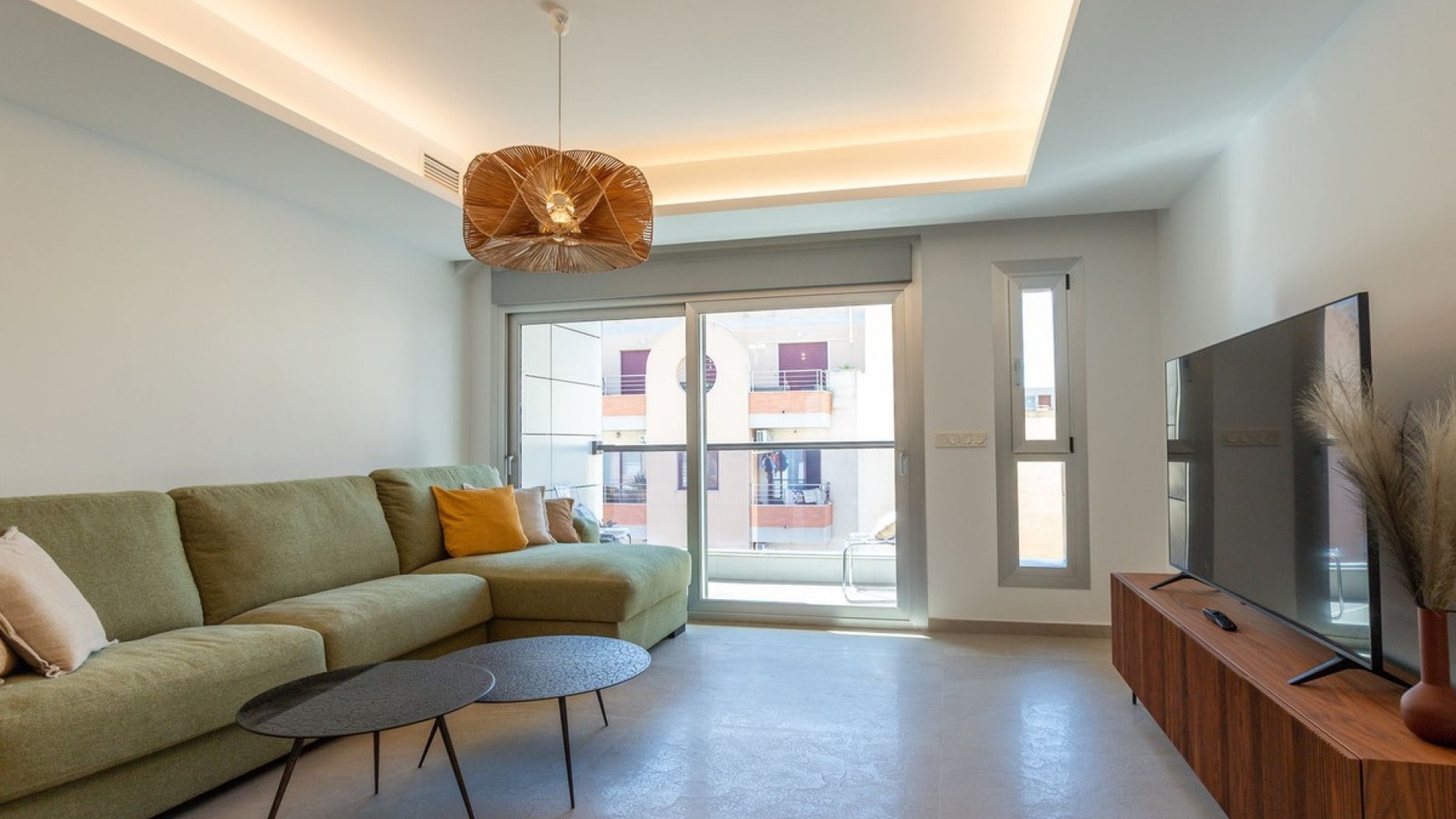 Resale - Apartment - Torrevieja - Torrevieja Centro