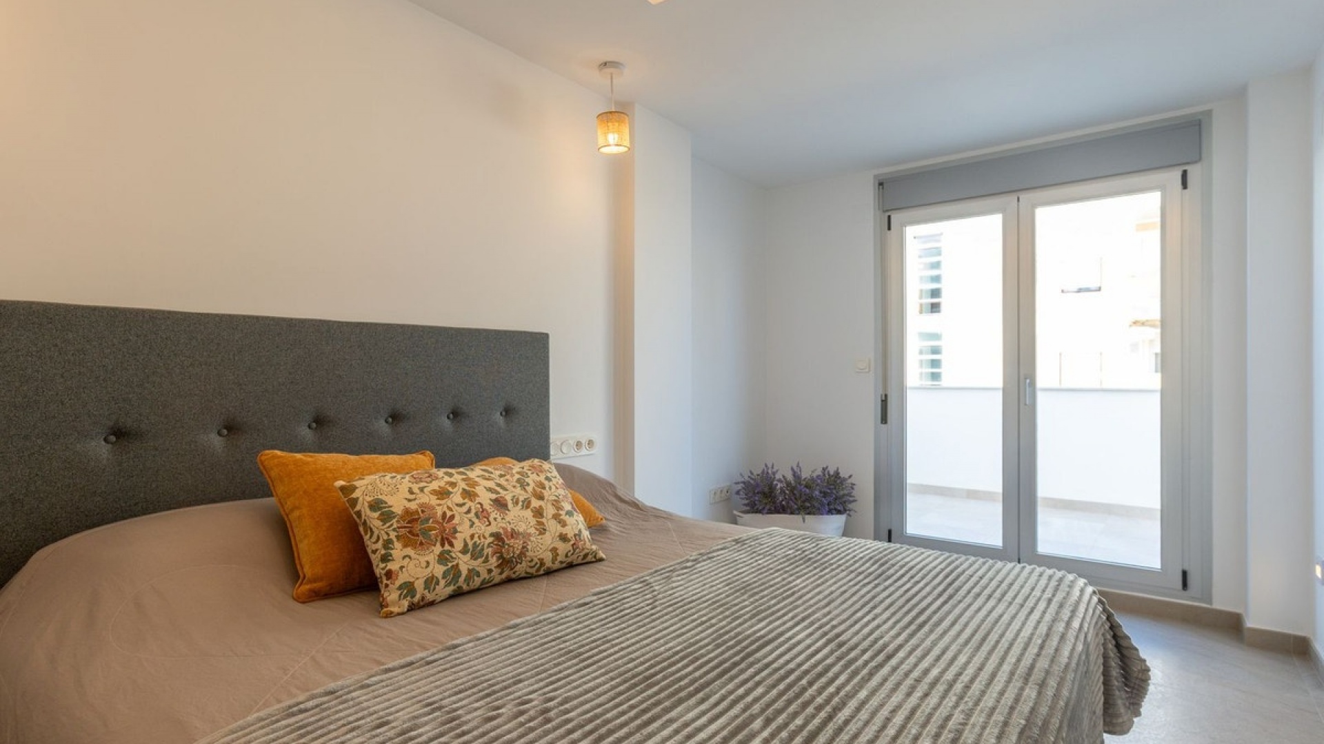 Resale - Apartment - Torrevieja - Torrevieja Centro