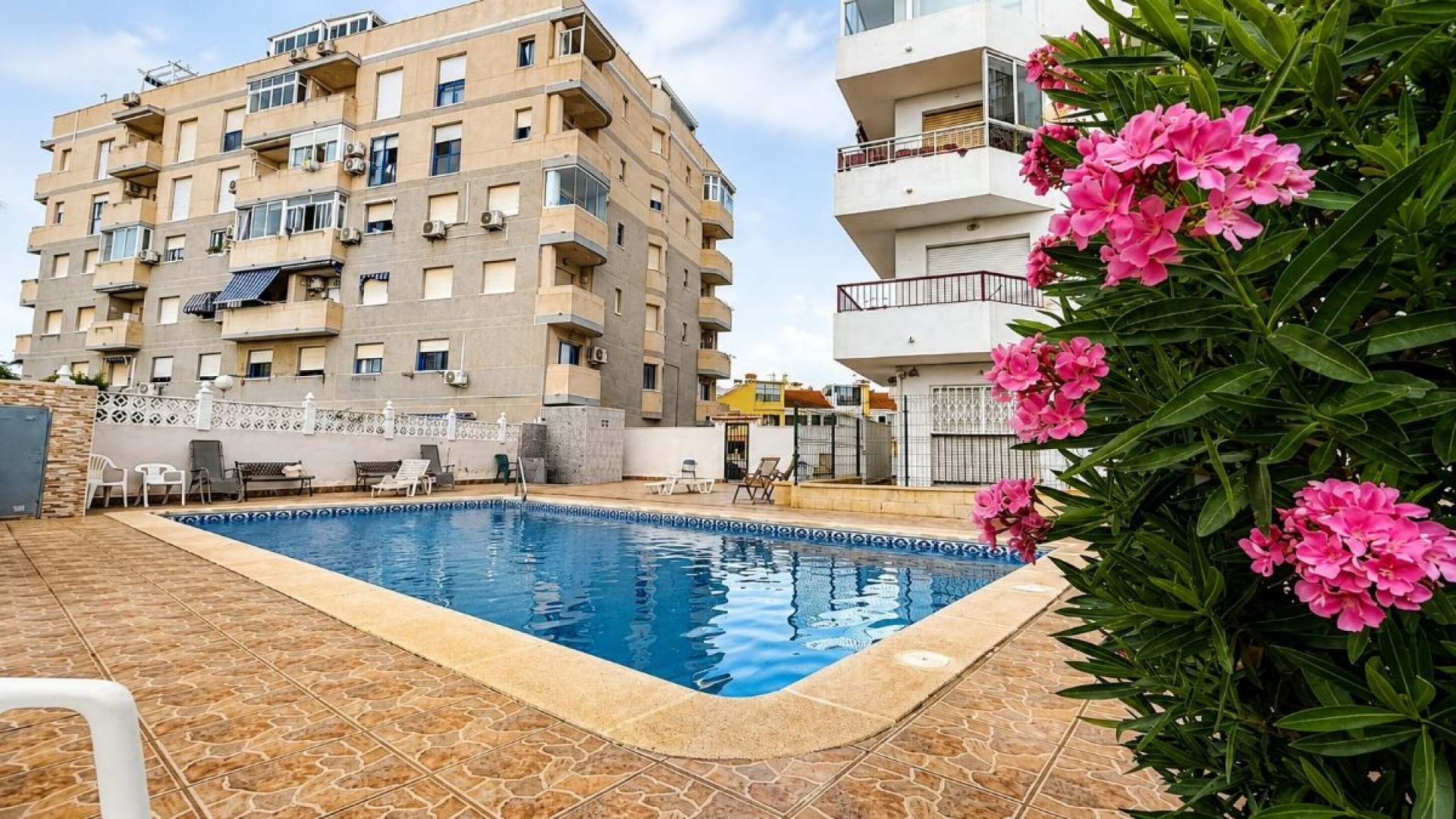 Resale - Apartment - Torrevieja - Torrevieja Centro