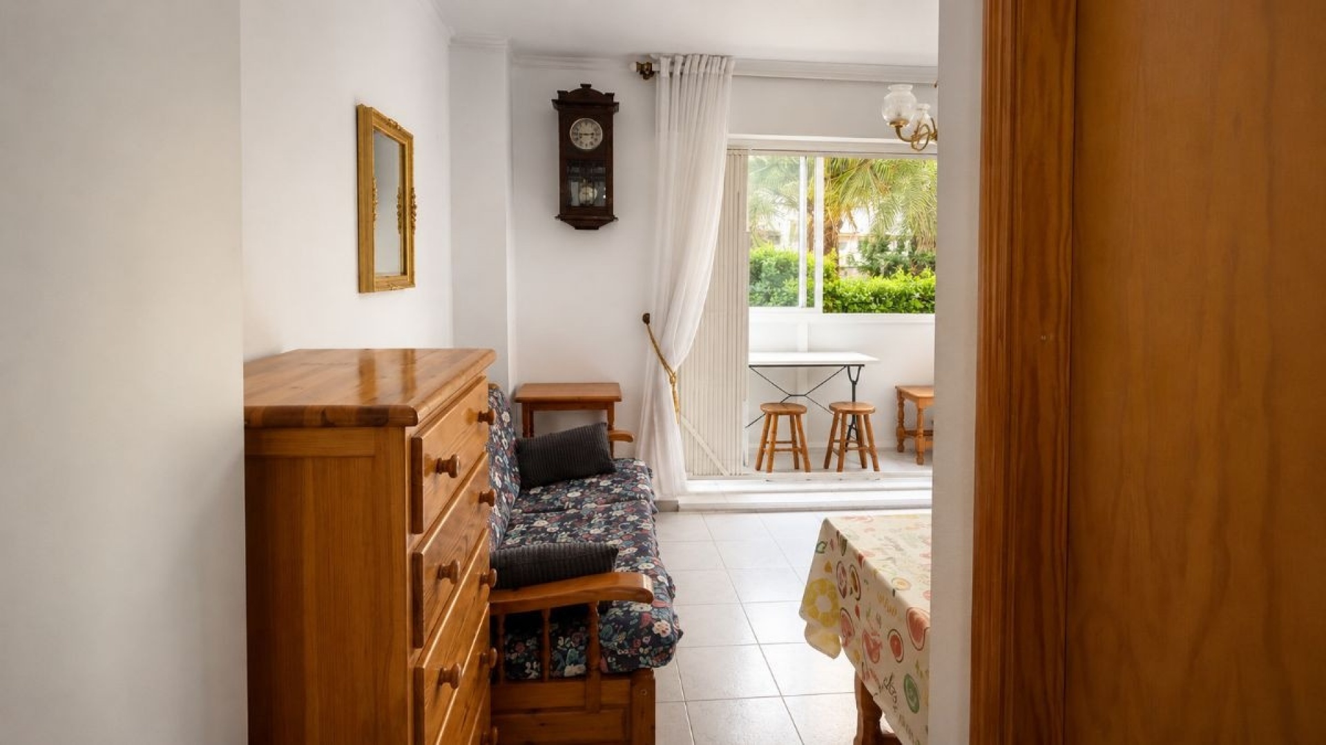 Resale - Apartment - Torrevieja - Torrevieja Centro