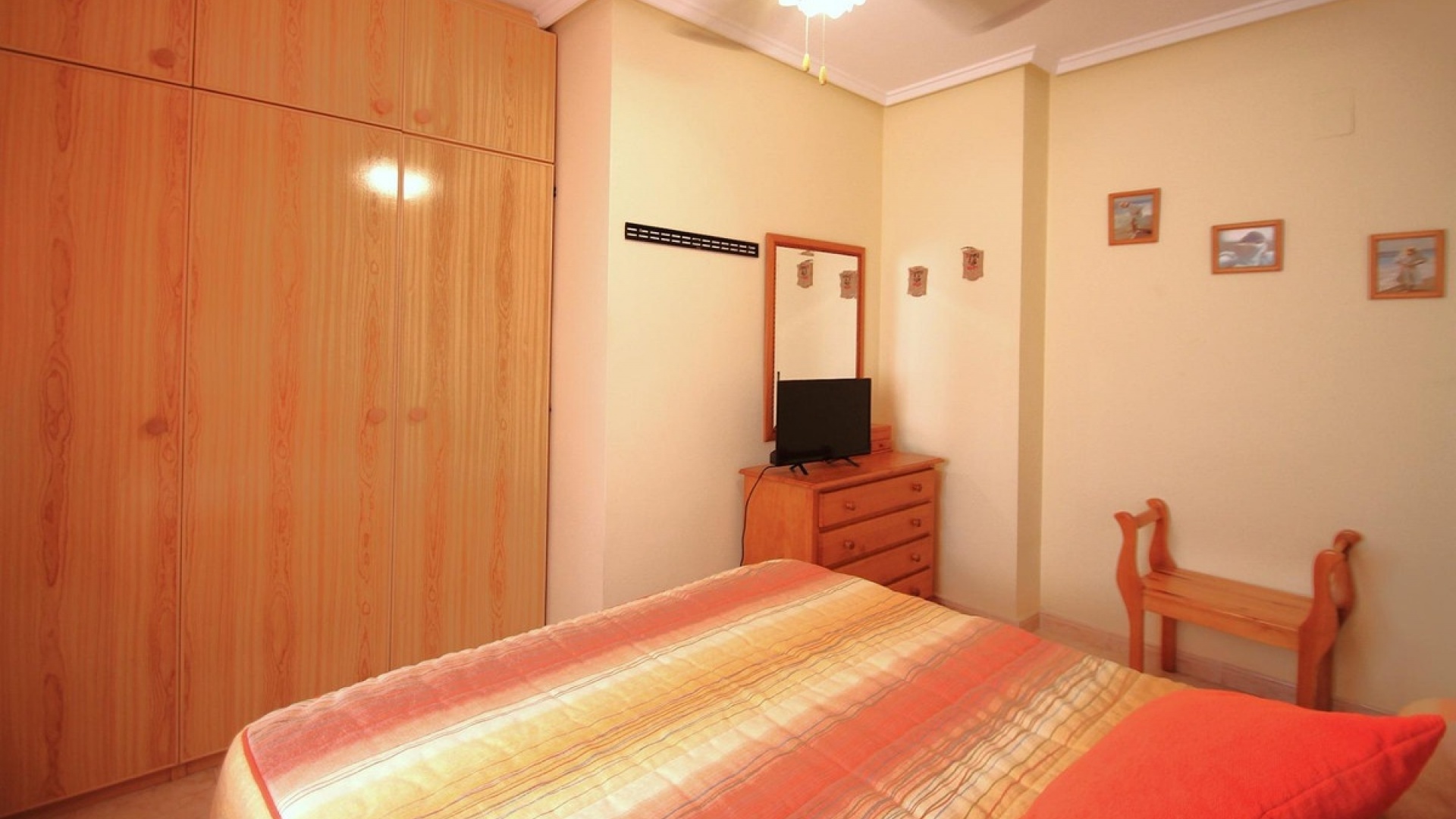 Resale - Apartment - Torrevieja - Torrevieja Centro