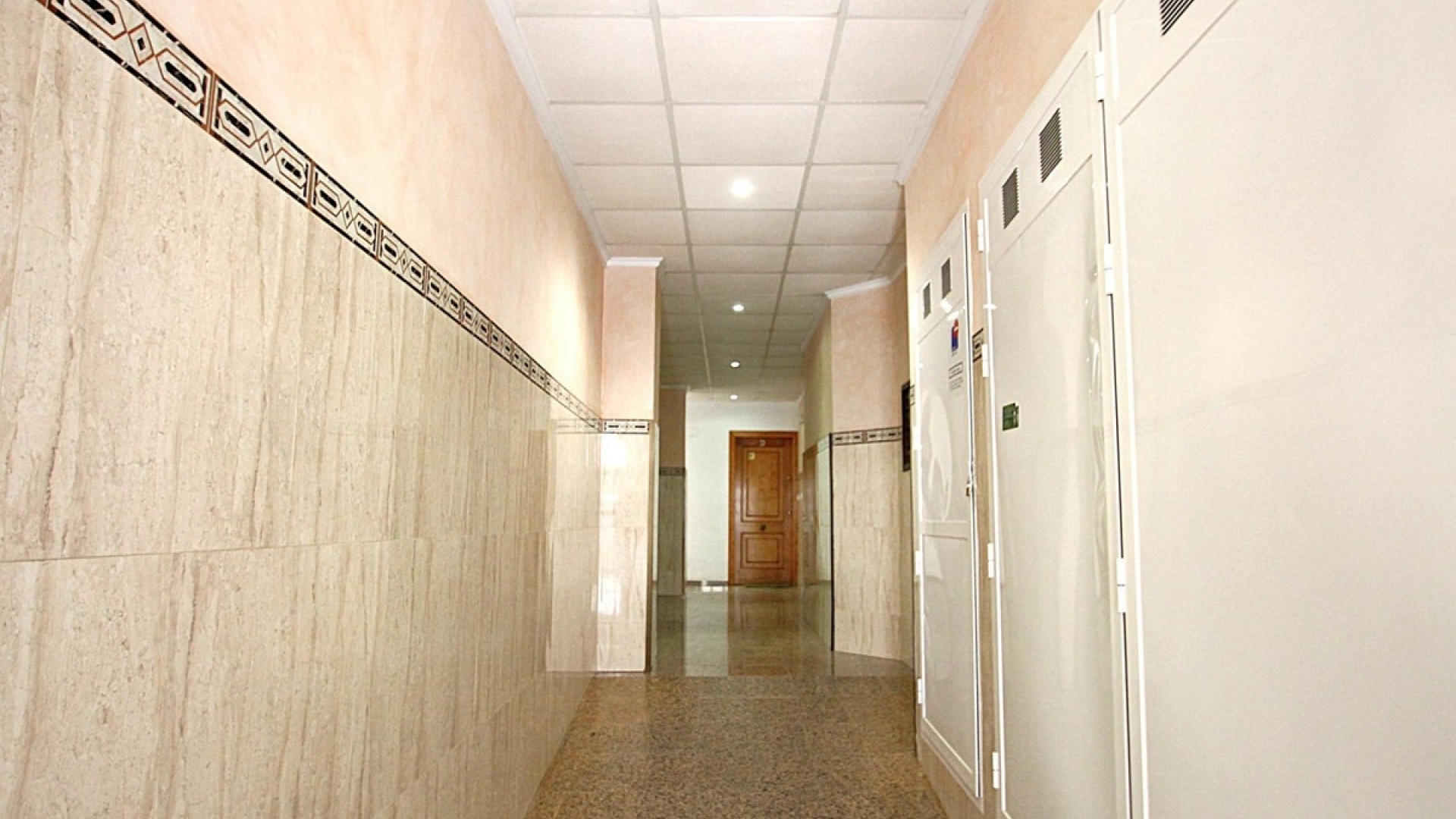 Resale - Apartment - Torrevieja - Torrevieja Centro