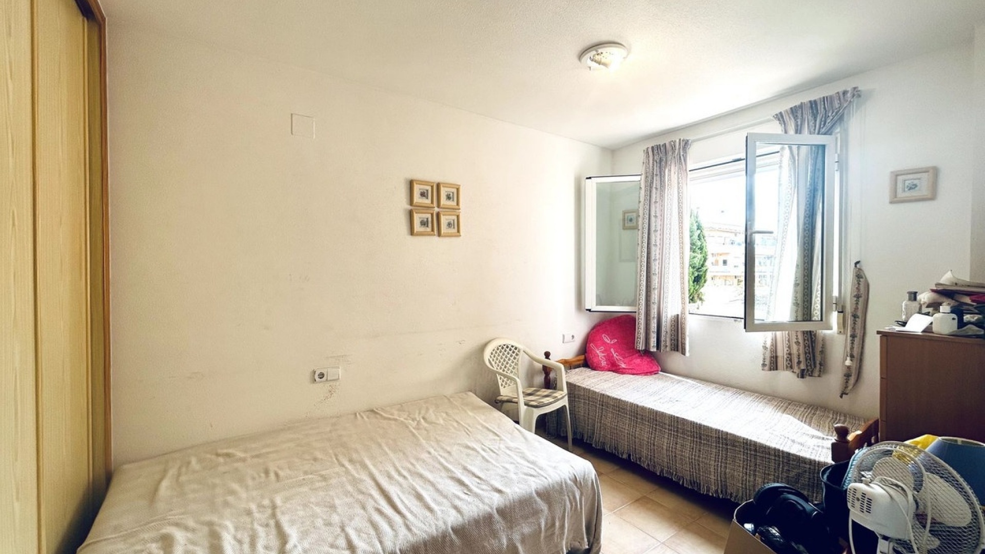 Resale - Apartment - Torrevieja - Torrevieja Centro