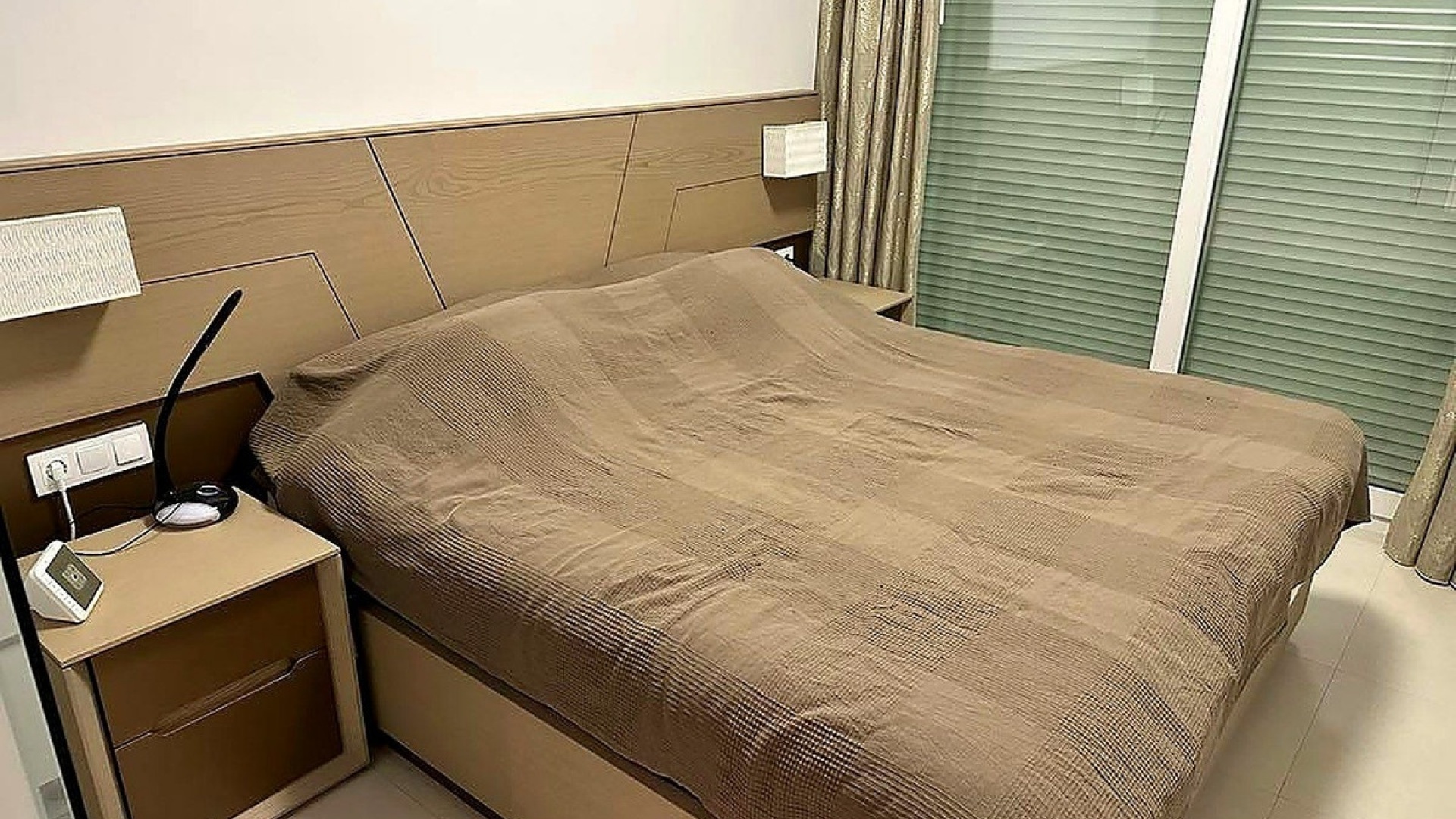 Resale - Apartment - Torrevieja - Torrevieja Centro
