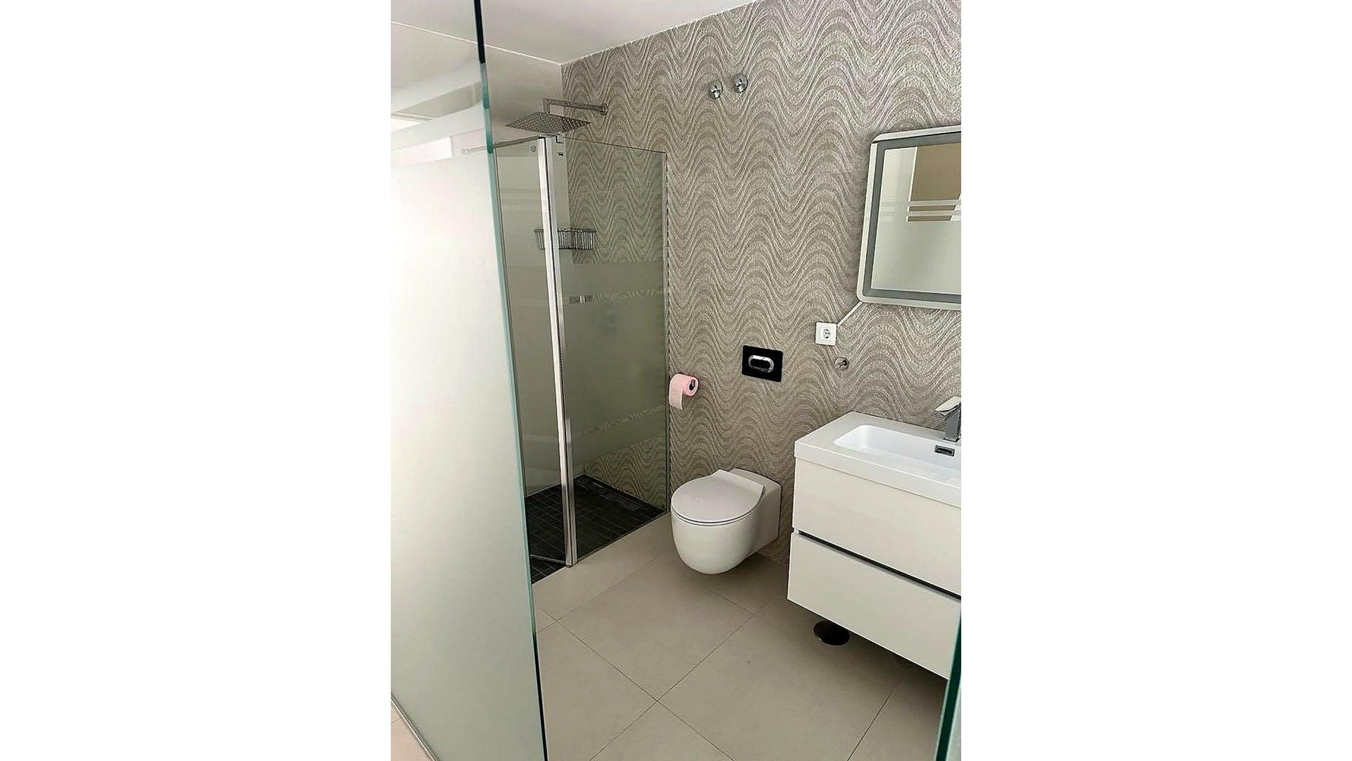 Resale - Apartment - Torrevieja - Torrevieja Centro