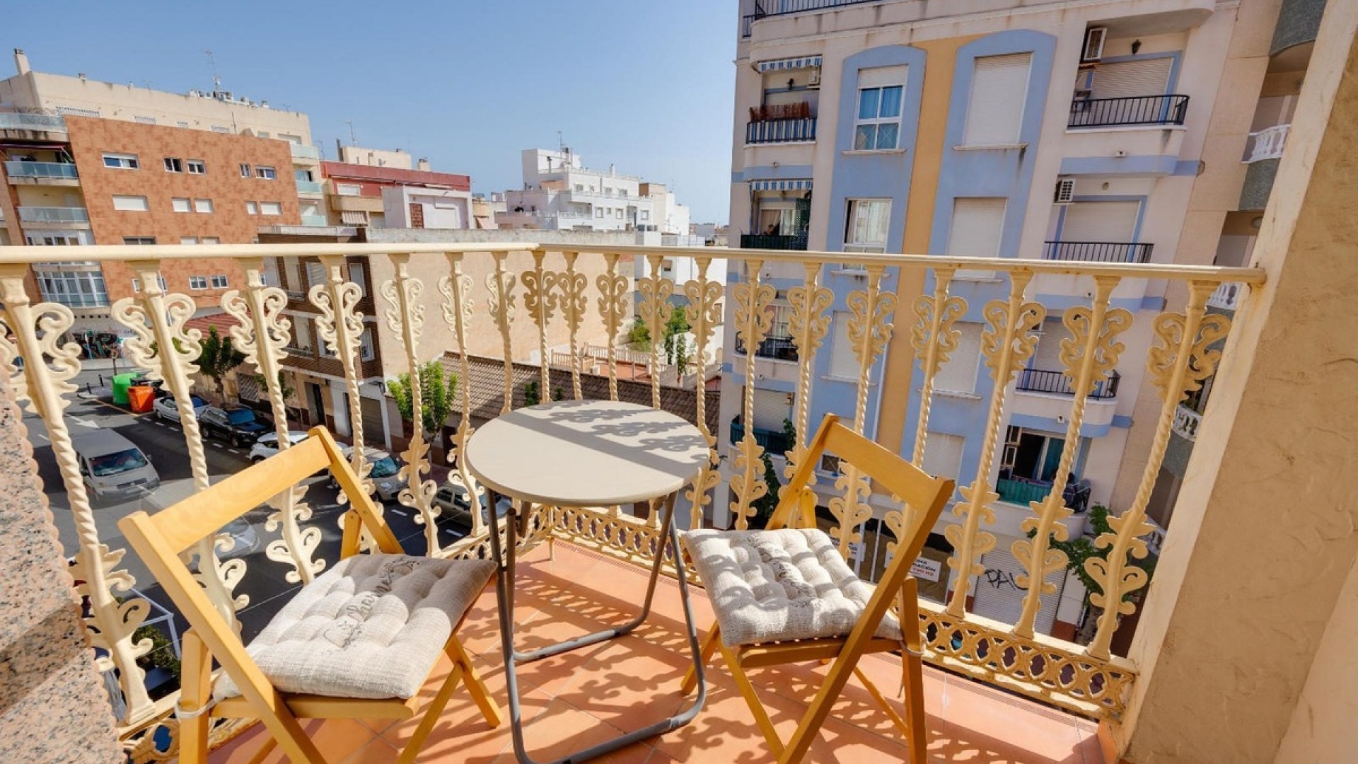 Resale - Apartment - Torrevieja - Torrevieja Centro