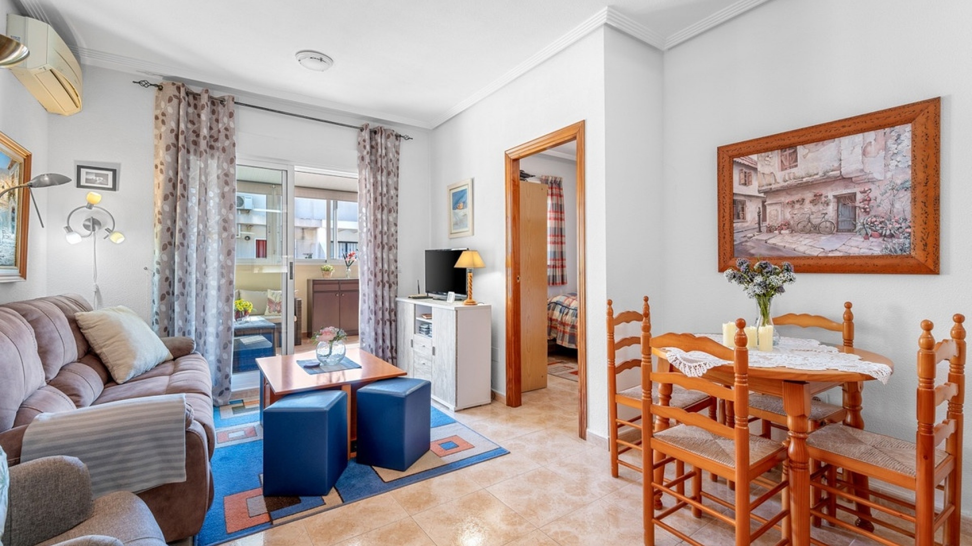 Resale - Apartment - Torrevieja - Torrevieja Centro
