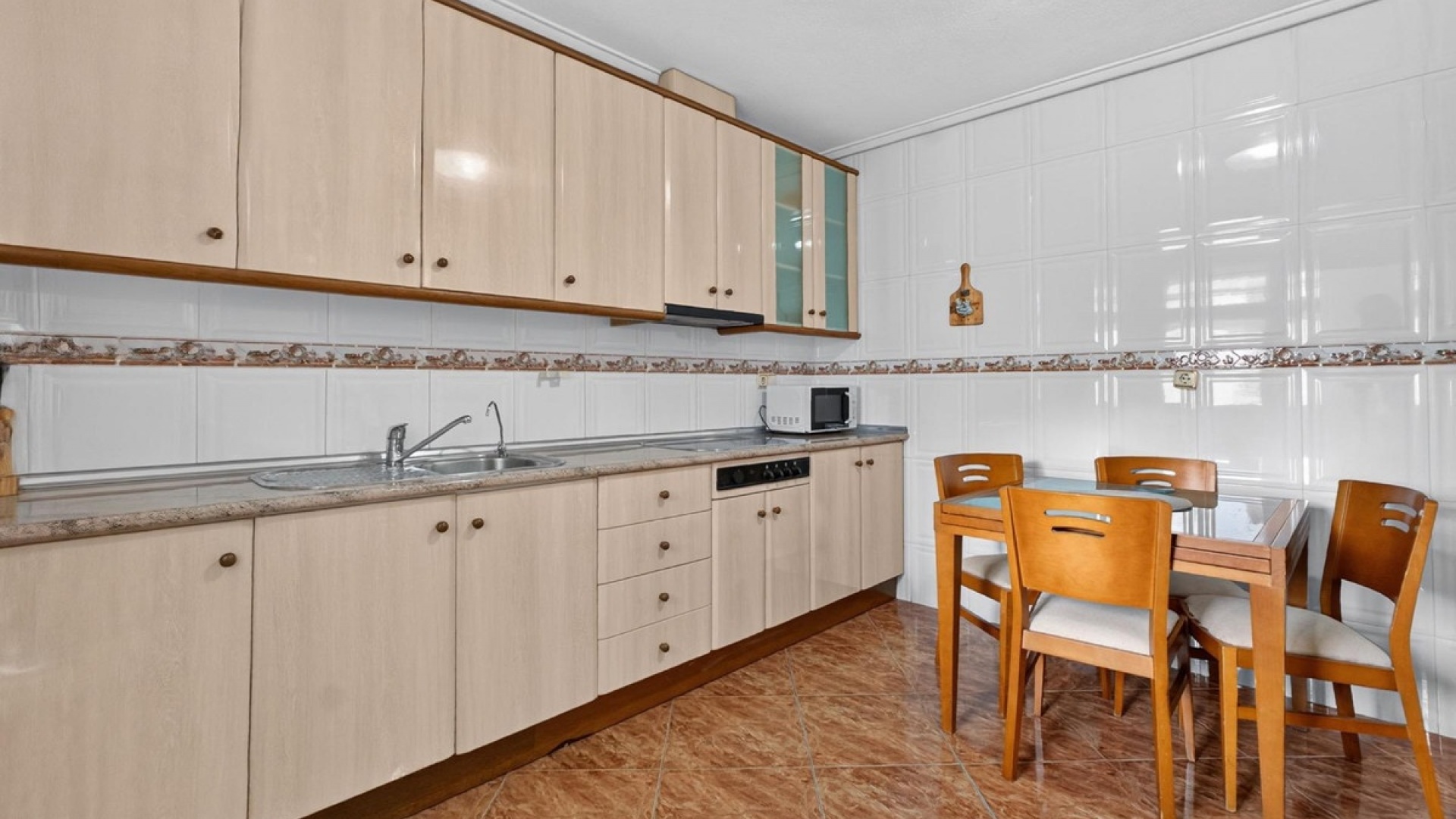 Resale - Apartment - Torrevieja - Torrevieja Centro