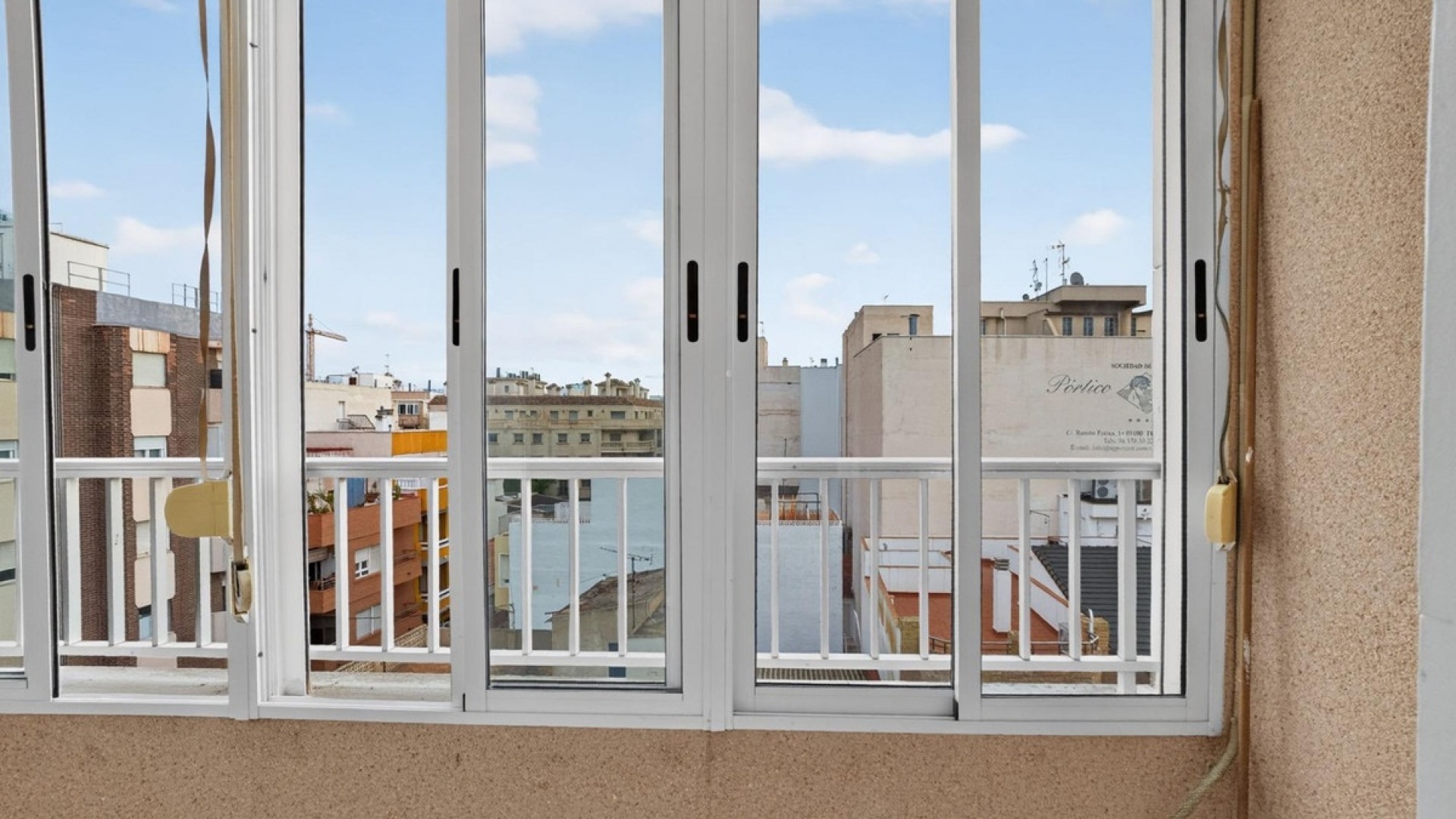 Resale - Apartment - Torrevieja - Torrevieja Centro