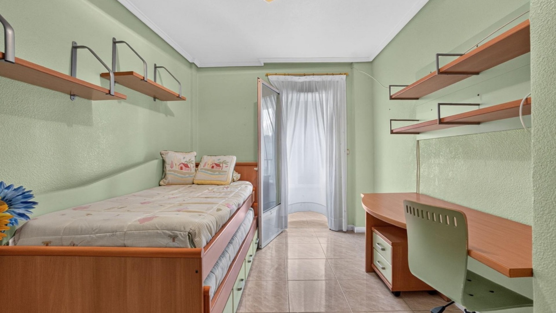 Resale - Apartment - Torrevieja - Torrevieja Centro