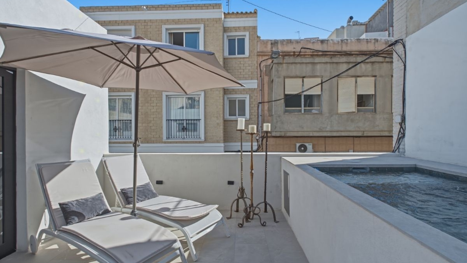 Resale - Apartment - Torrevieja - Torrevieja Centro