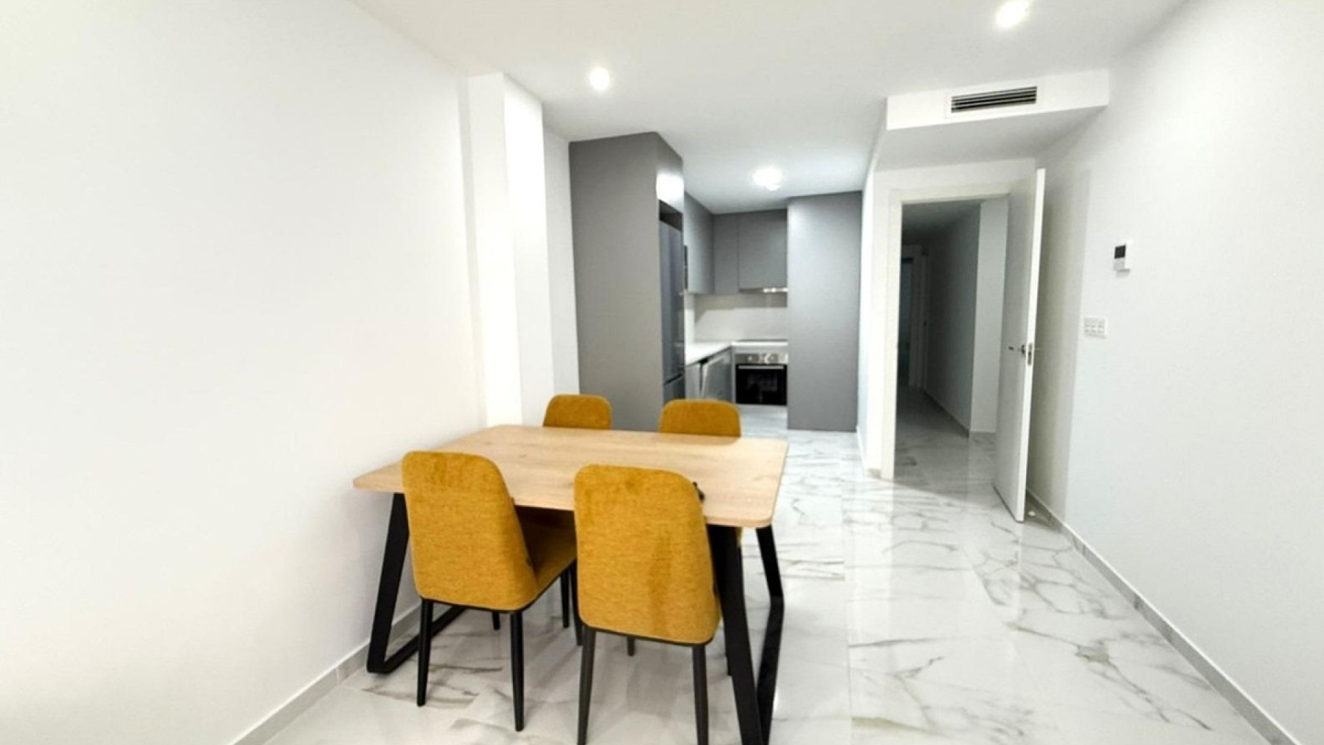 Resale - Apartment - Torrevieja